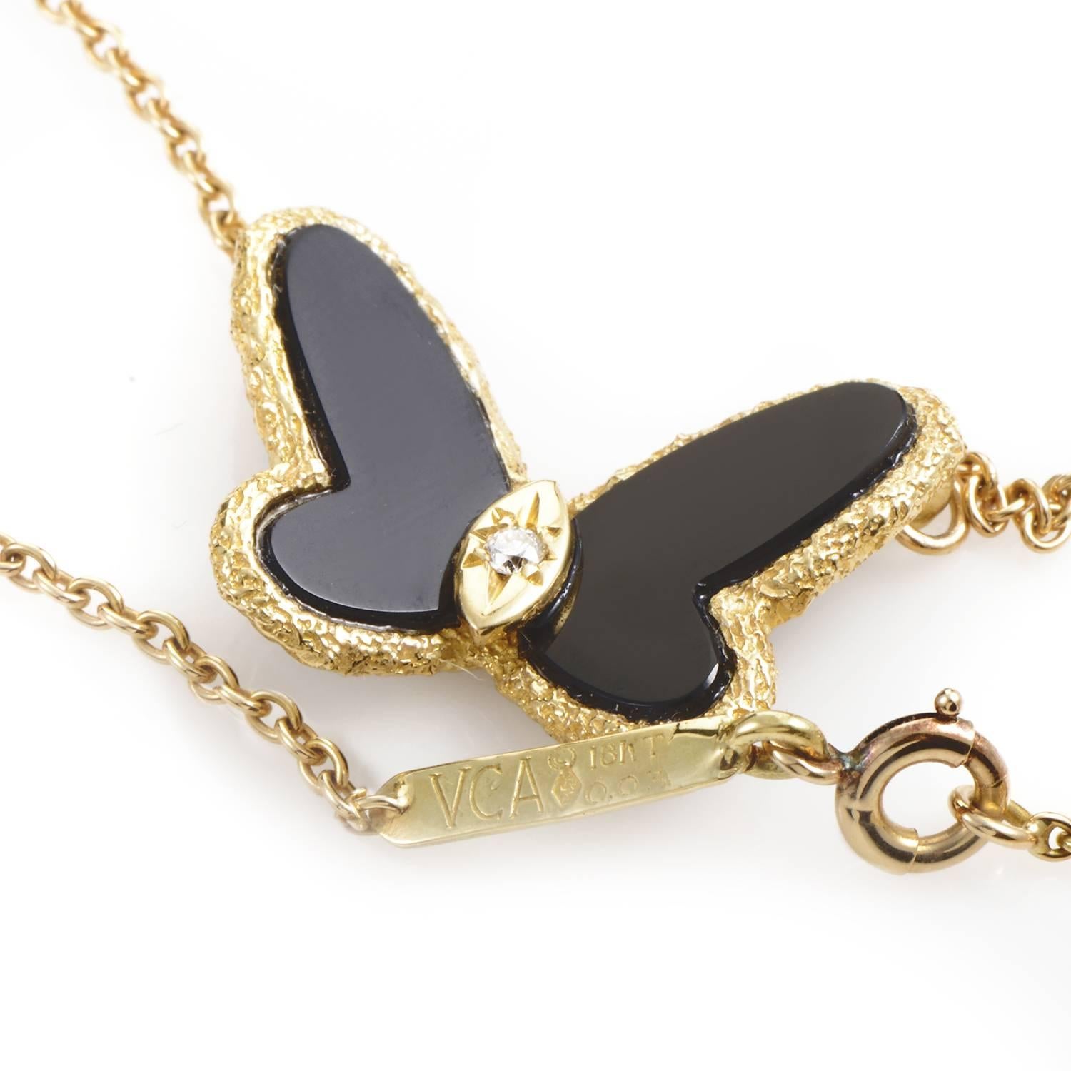 Van Cleef & Arpels Onyx Diamant Gold Schmetterling Halskette im Zustand „Hervorragend“ in Southampton, PA