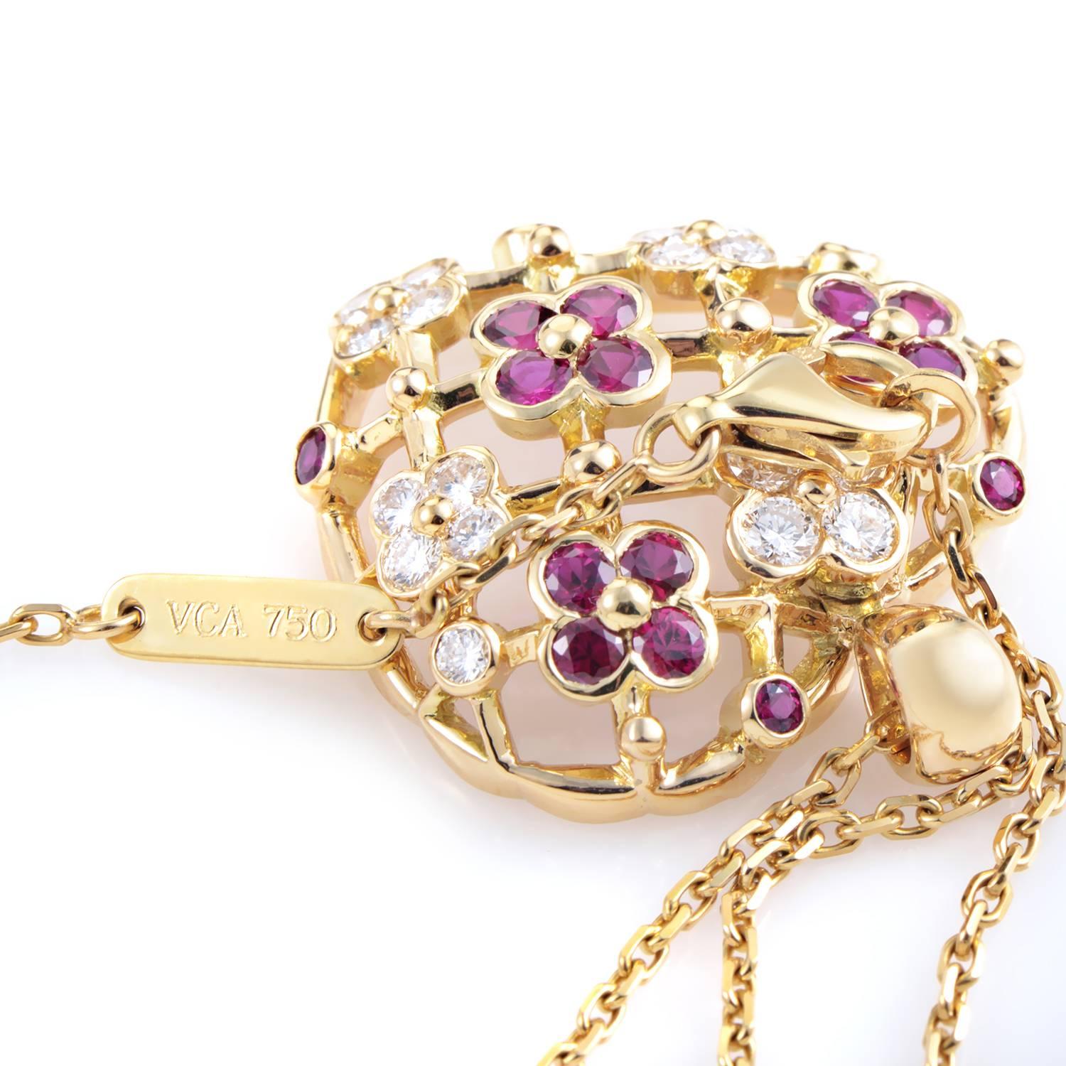 Women's Van Cleef & Arpels Ruby Diamond Gold Pendant Necklace