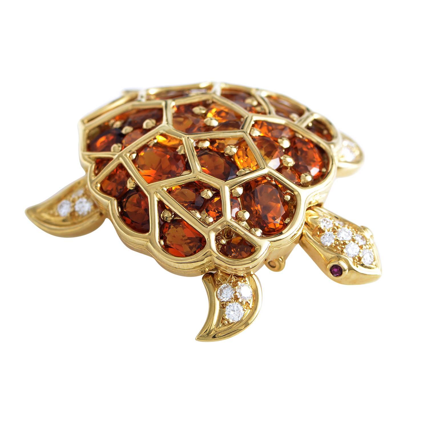 This immaculate one-of-a-kind piece from Chanel is the delightful result of carefully selected and combined elements. 18K yellow gold warms the pave-set orange citrine which lends an air of glamour to the shell. Lastly, detailing the turtle’s