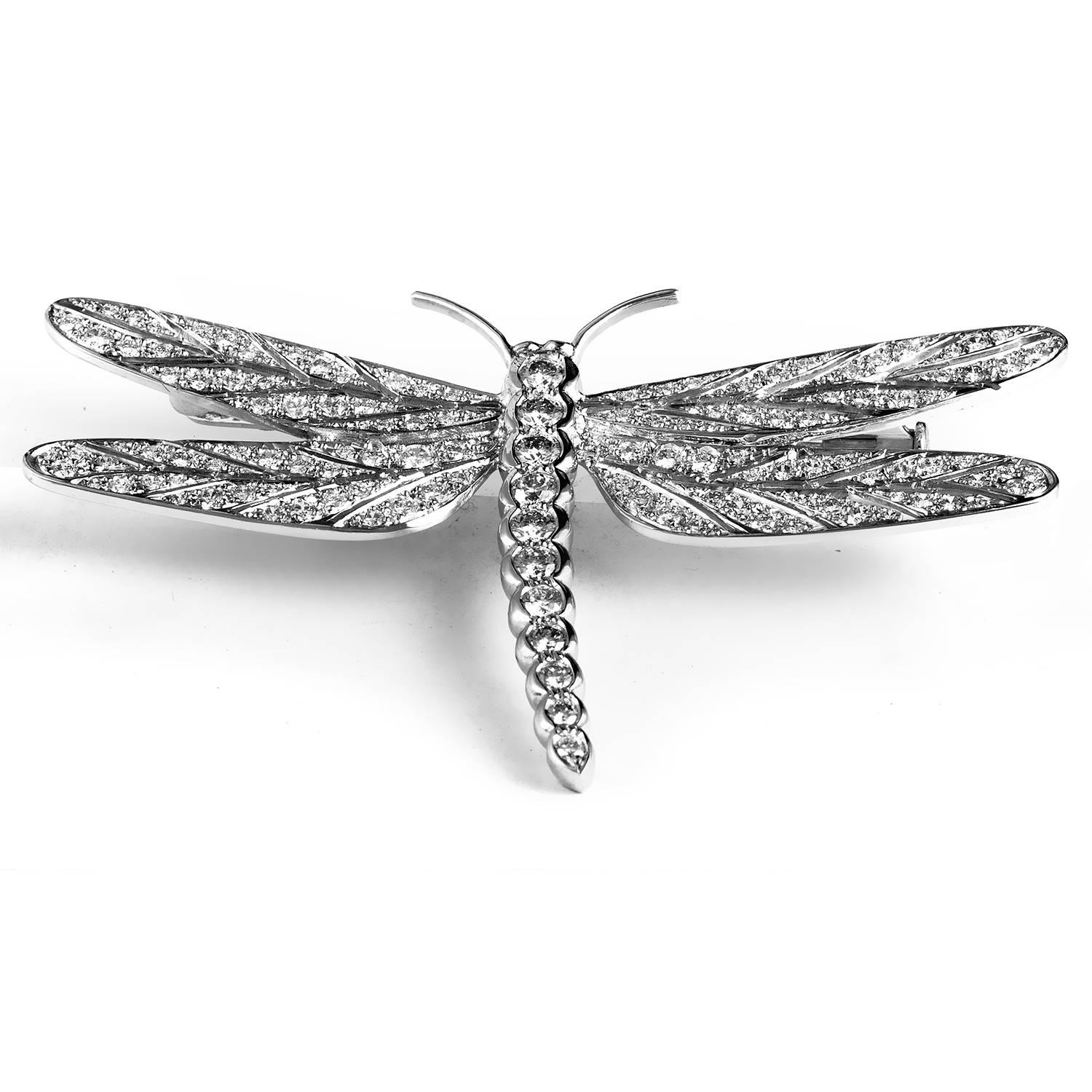 E. Wolfe & Co. Diamond Pave Gold Dragonfly Brooch In Excellent Condition In Southampton, PA