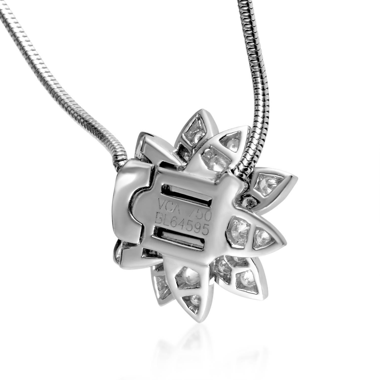 Van Cleef & Arpels Lotus-Diamant-Gold-Anhänger-Halskette Damen