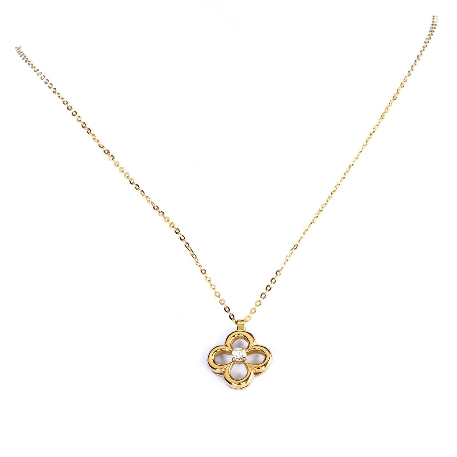 Honoring their never-ending dedication to celebrating nature in its most beautiful aspects, Van Cleef & Arpels present another fantastic depiction of a flower that exudes classic luxury through 18K yellow gold and dazzling 0.25ct diamond.
Included