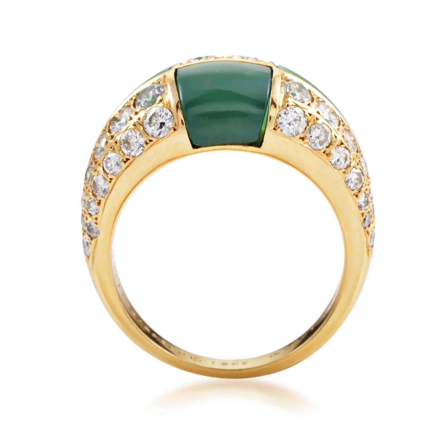 Alternating between the fantastic nuance of the chrysoprase stone and the glamorous blend of warm 18K yellow gold and scintillating diamonds totaling 0.95ct, this stunning ring from Van Cleef & Arpels will catch your eye and charm you with its
