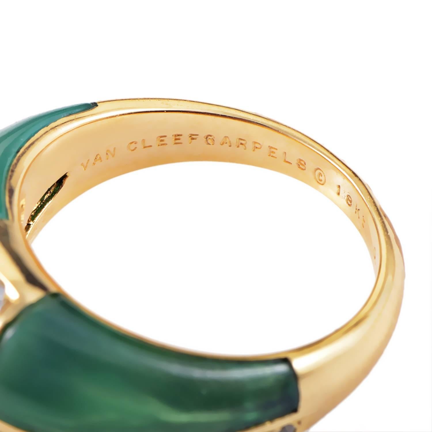 Women's Van Cleef & Arpels Tiled Chrysoprase Diamond Gold Ring