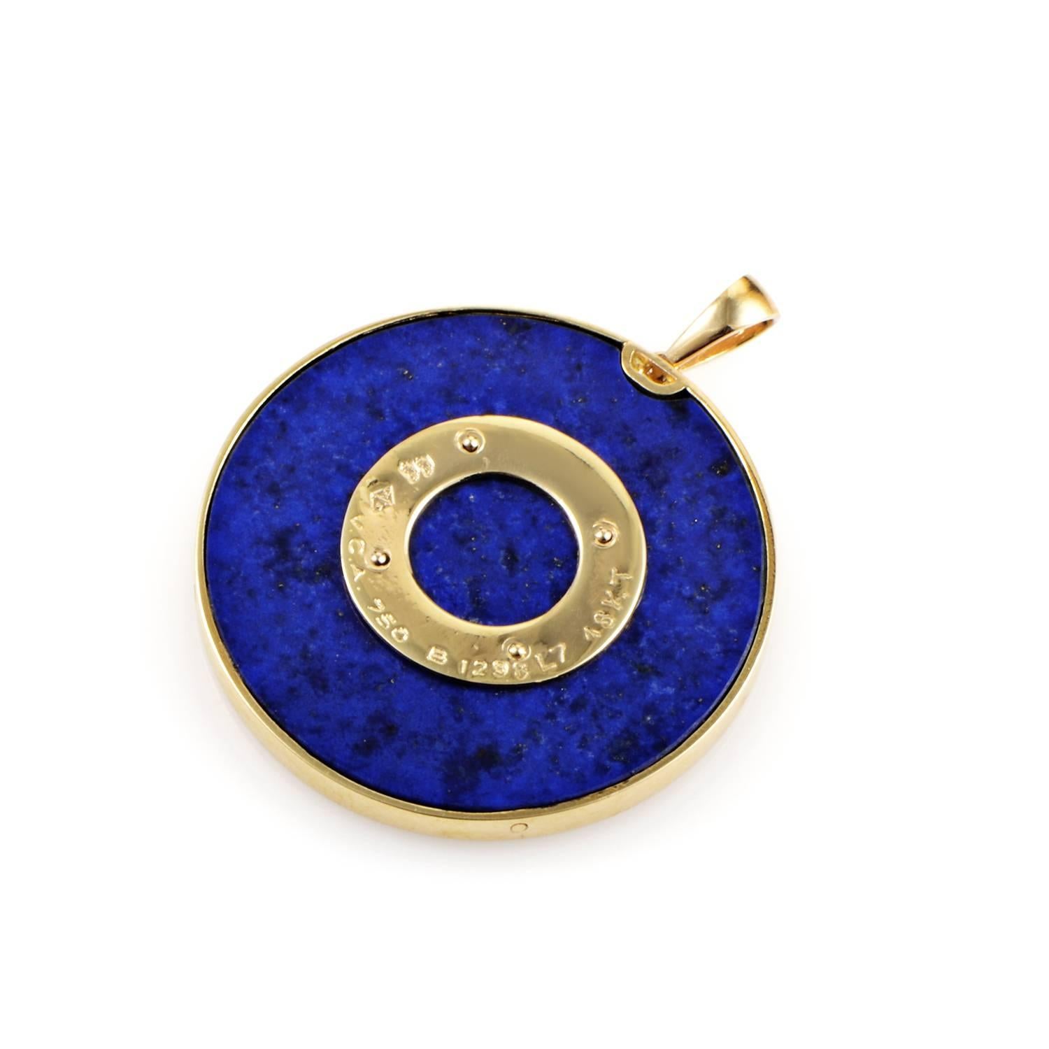 With a four-leafed clover in prestigious 18K yellow gold against a splendid backdrop of magnificently nuanced lapis lazuli stone, this outstanding pendant from Van Cleef & Arpels also boasts a subtle engraving along its edges and offers a pleasant