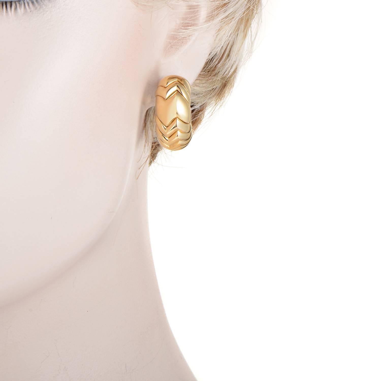 Bulgari Spiga Gold Clip-On Earrings In Excellent Condition In Southampton, PA