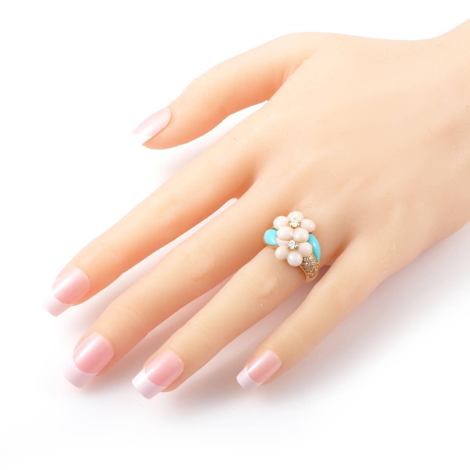 Women's Van Cleef & Arpels Gemstone Diamond Gold Floral Ring