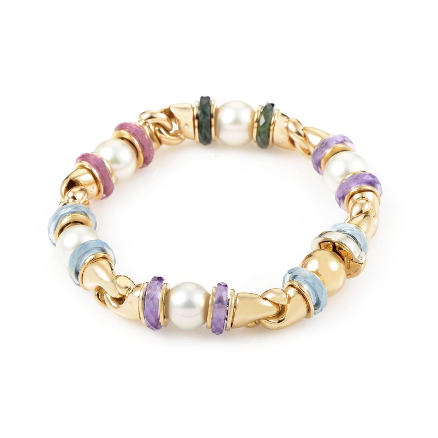 With the pleasant colors of various gems bringing out the angelic beauty of pearls in its full bright glow, this exceptional bracelet from Bulgari is made of luxurious 18K yellow gold, offering a lively and tasteful appeal.
Included Items: