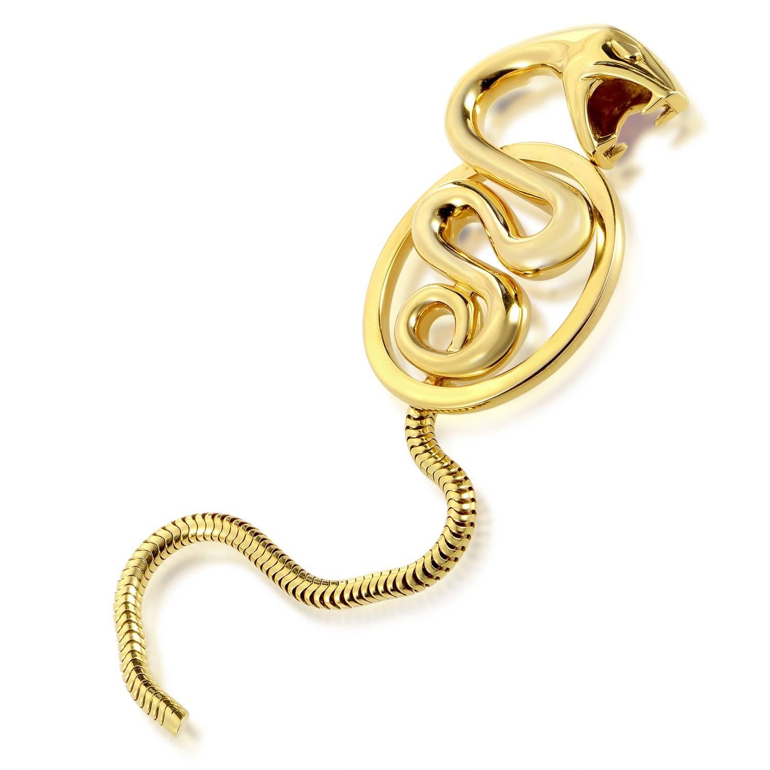 With its slick and supple body rising upwards while transforming into an immaculately gleaming shape, this exceptional item from Boucheron combines the majestic beauty of a serpent with the luxurious radiance of 18K yellow gold.
Included Items:
