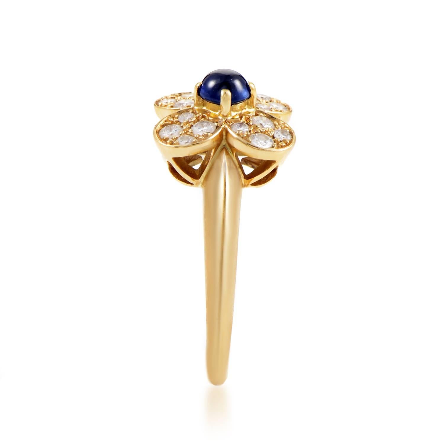Van Cleef & Arpels Trefle Sapphire Diamond Gold Flower Ring In Excellent Condition In Southampton, PA