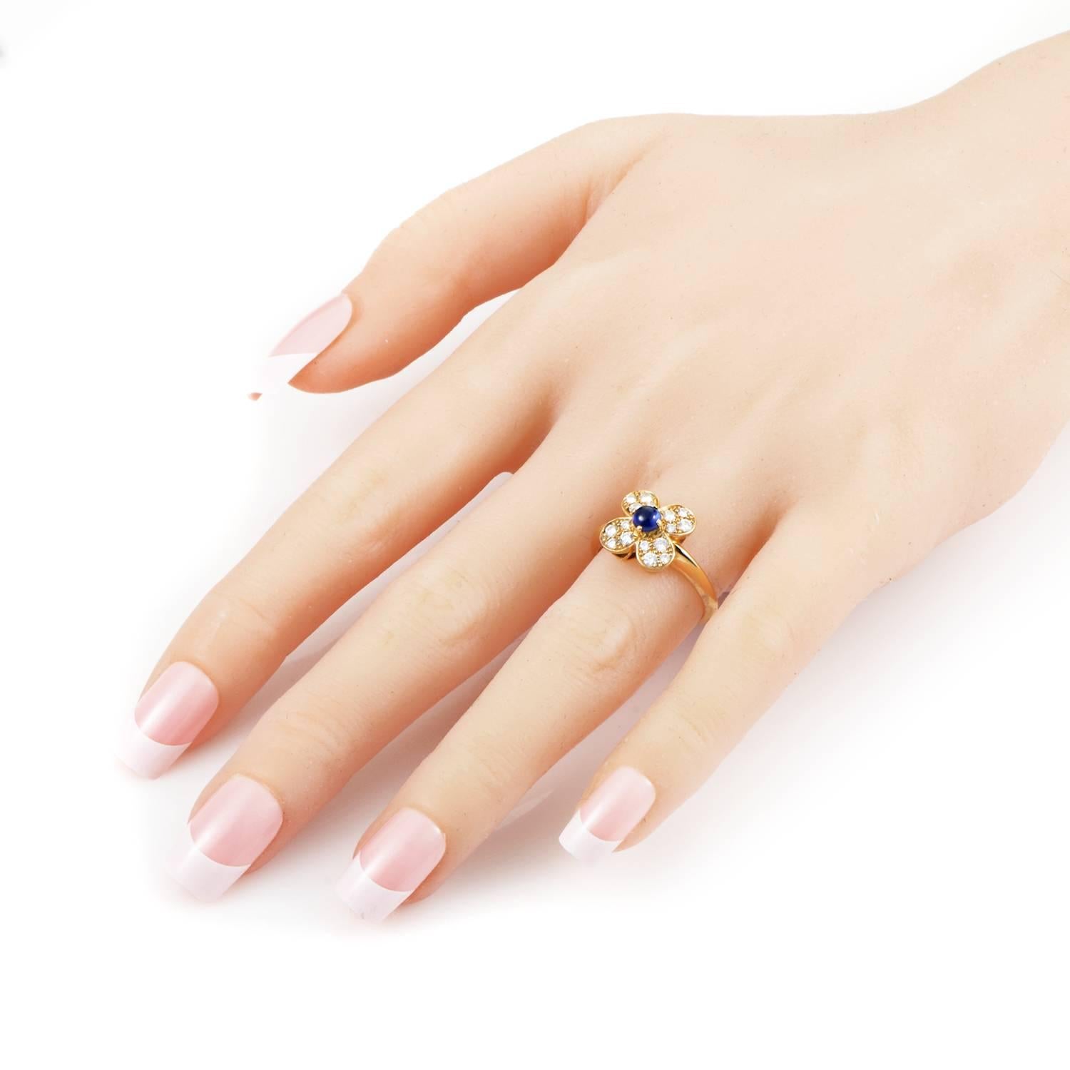 Women's Van Cleef & Arpels Trefle Sapphire Diamond Gold Flower Ring