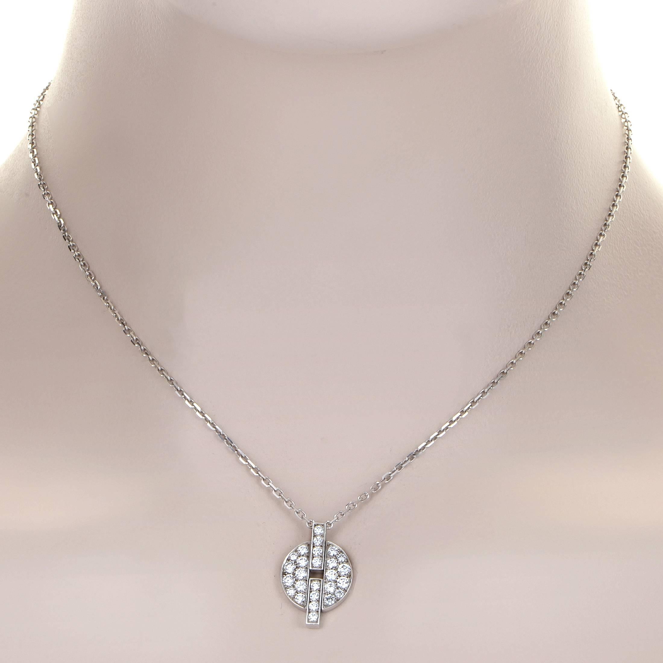 Cartier's Himalia collection is renowned for its gorgeous designs that unite delicate shapes and clean feminine lines. This pendant necklace from the collection is made of 18K white gold and features a pendant set with a lovely diamond pave.
Retail