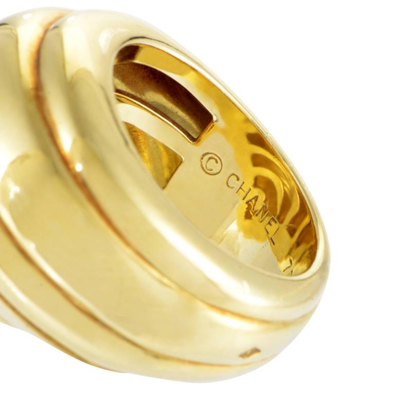 Chanel Yellow Gold Seashell Ring at 1stDibs