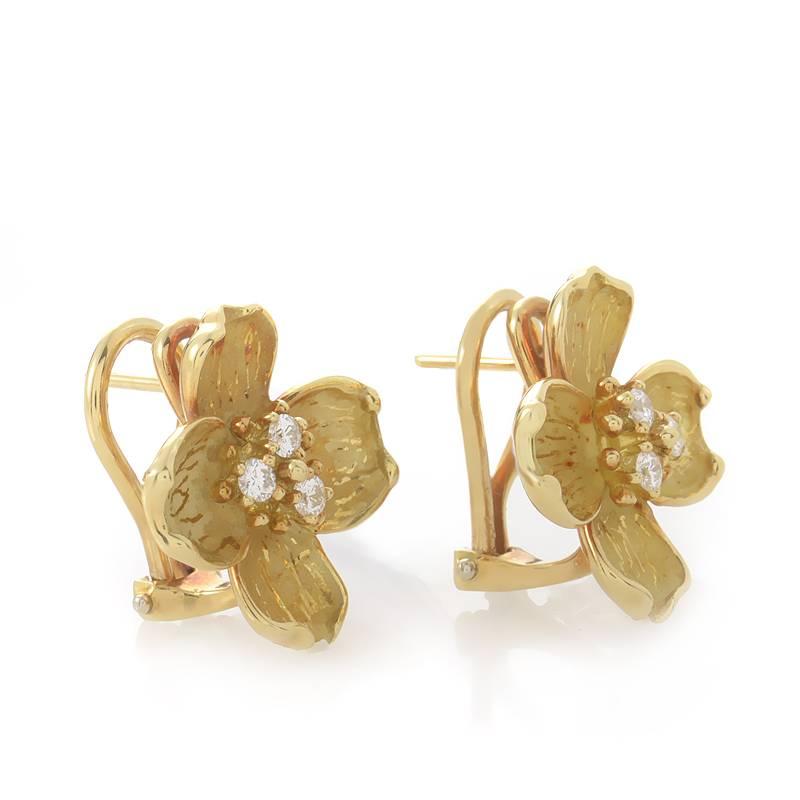 The Dogwood collection from Tiffany & Co. exudes femininity and class. This pair of earrings from the collection are made of 18K yellow gold and are shaped like gorgeous dogwood flowers. Lastly, the center of each earring is set with three