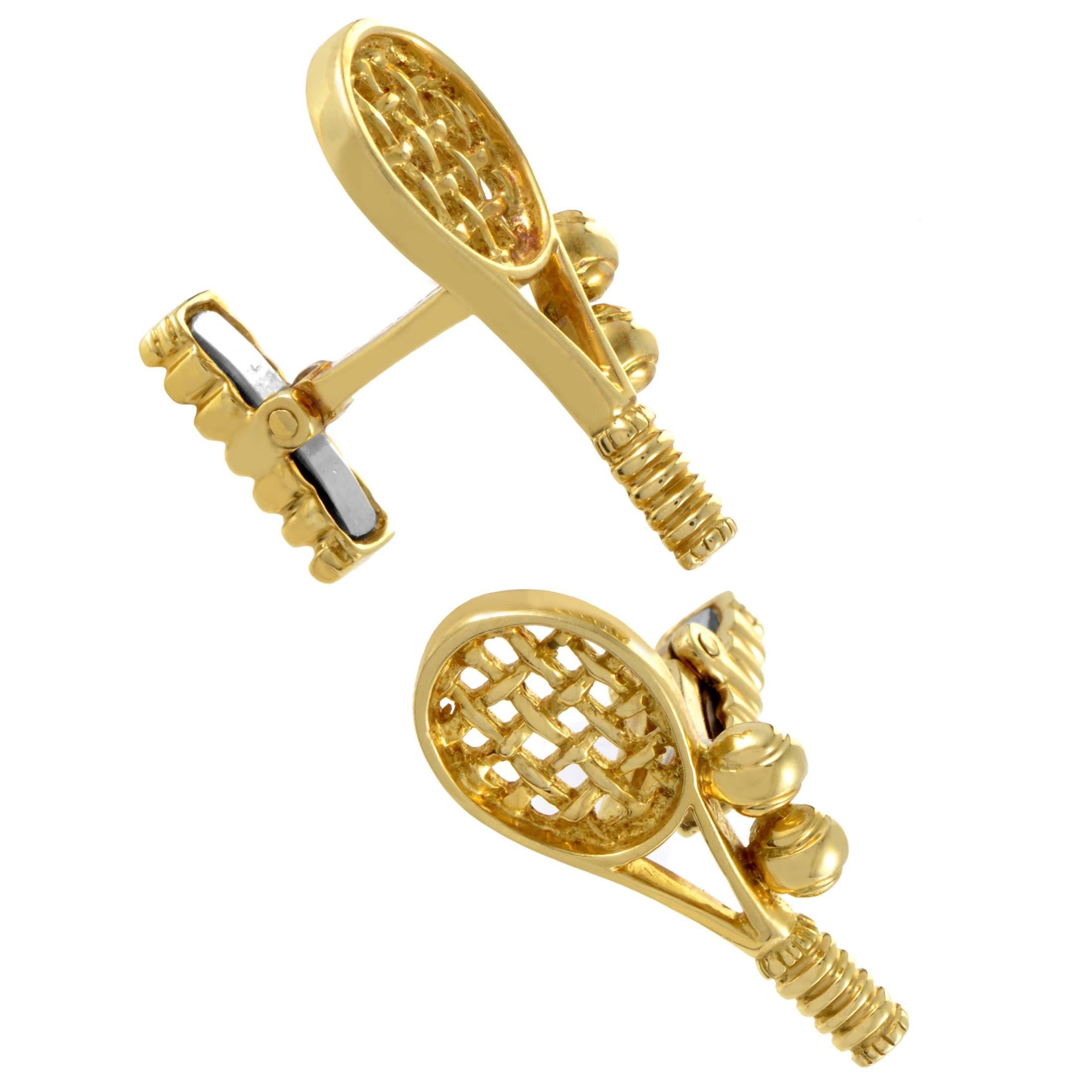 Designed in the intriguing and daring shape of tennis rackets and balls, these neat cufflinks from Tiffany & Co. employ the inherent radiance of luxurious 18K yellow gold to exude a stunning allure.
Included Items: Manufacturer's Pouch