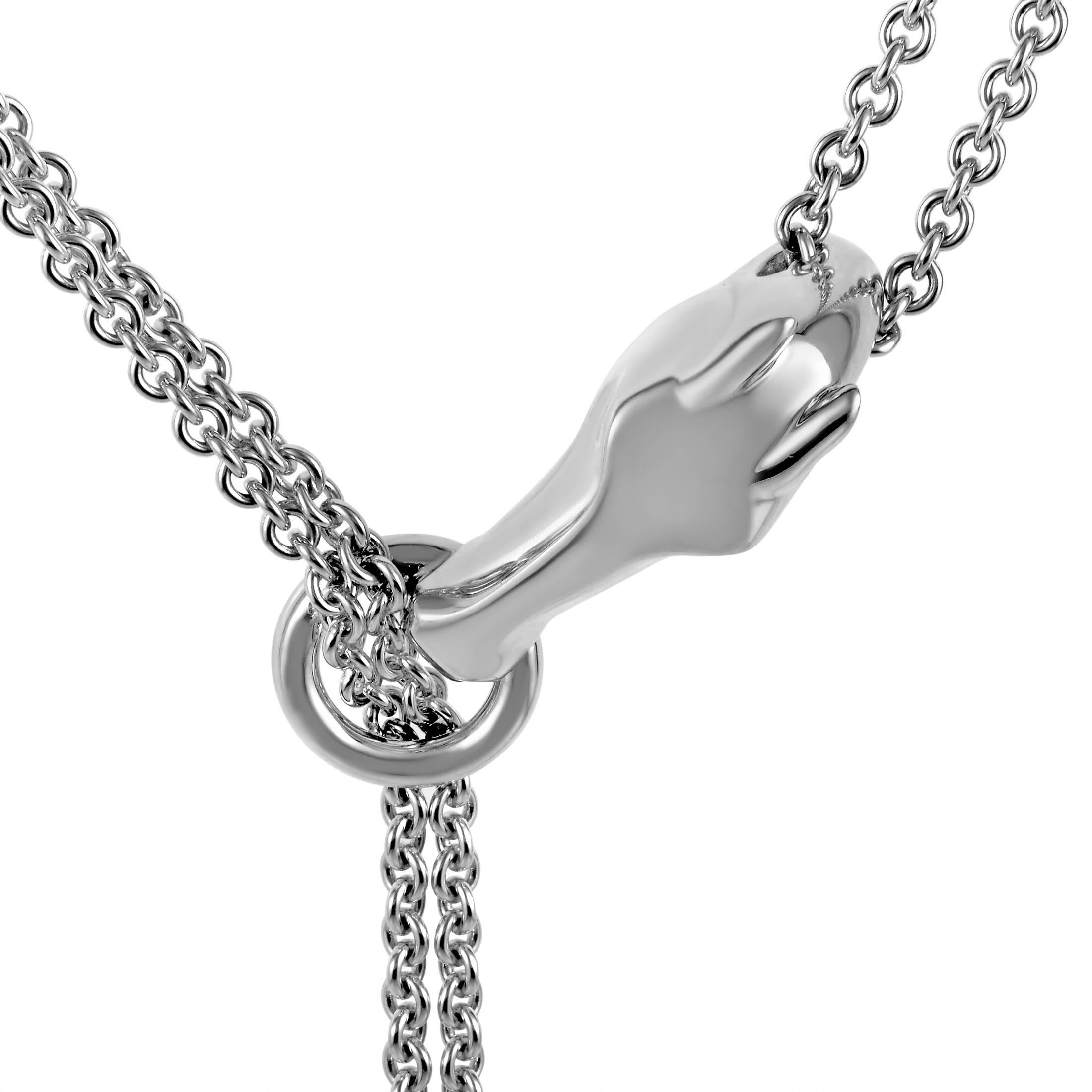 Elegant subtlety and masterful expertise meet in this fascinating necklace from Hermès made of spotlessly gleaming silver with the majestic motif of a horse's head at the heart of the design.
Pendant Dimensions: 8.00 x 0.88