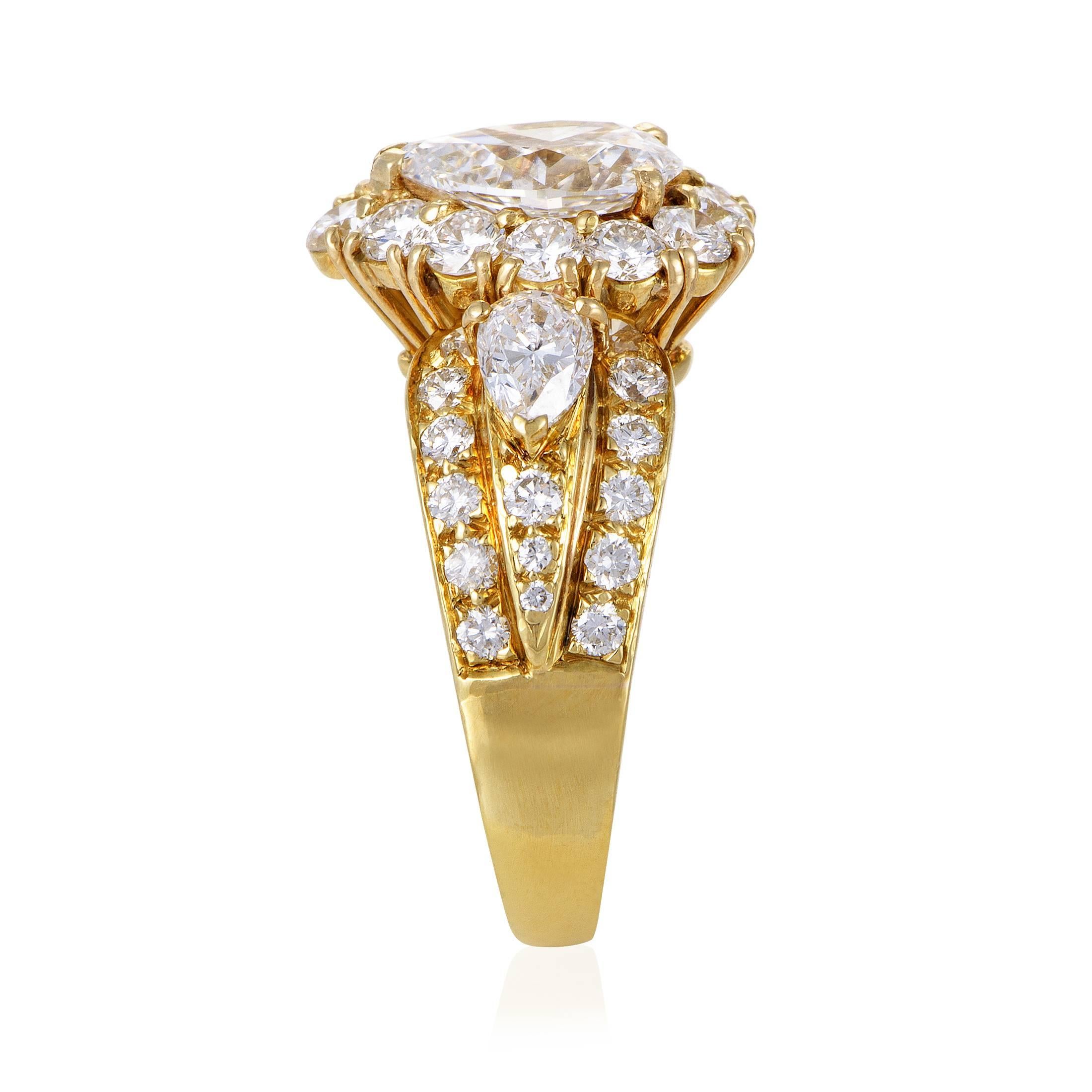 Van Cleef & Arpels Diamond Gold Engagement Ring In Excellent Condition In Southampton, PA