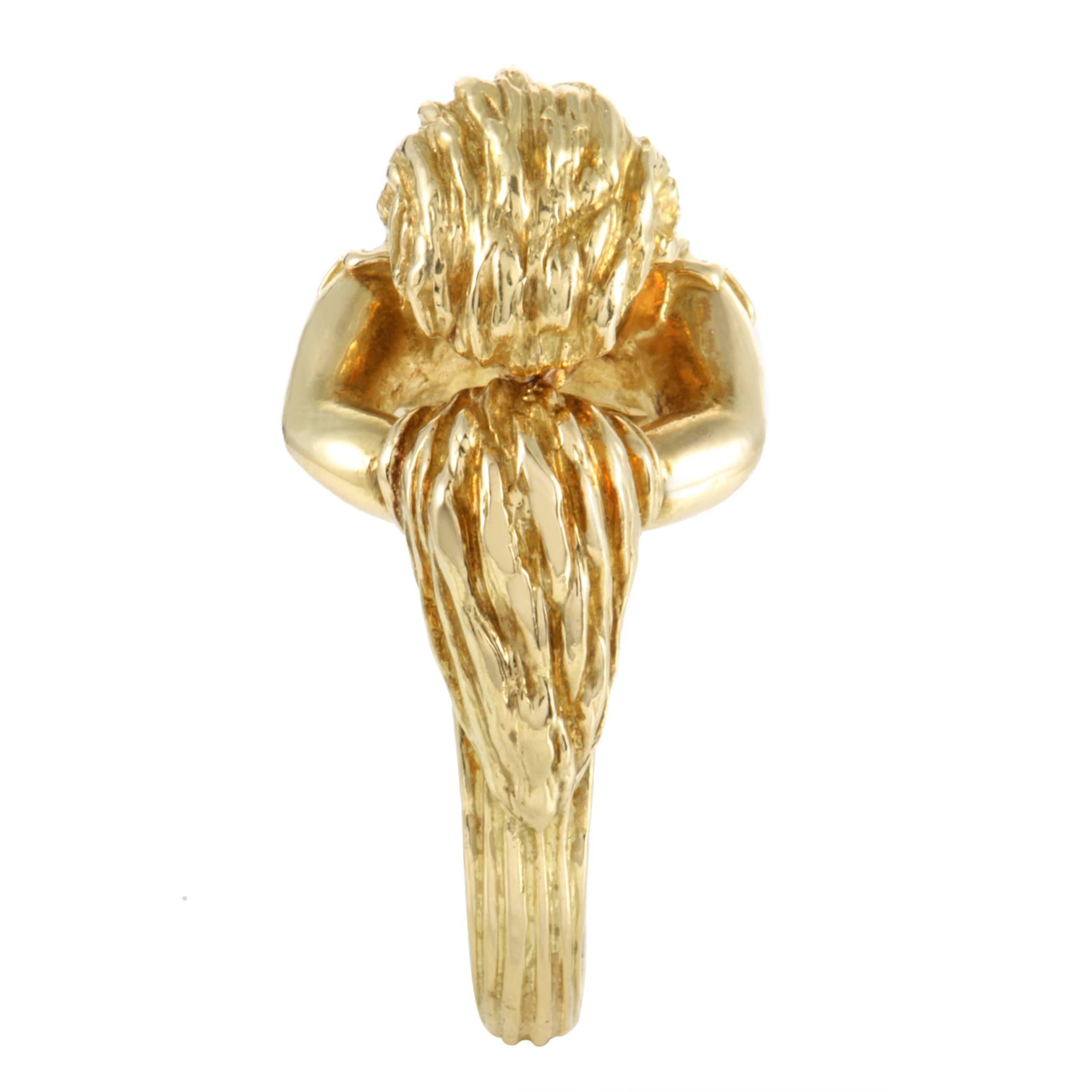 David Webb Carved Yellow Gold Band Ring In Excellent Condition In Southampton, PA