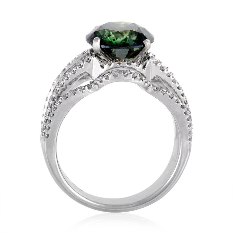 Legato White and Green Diamond White Gold Ring For Sale at 1stdibs