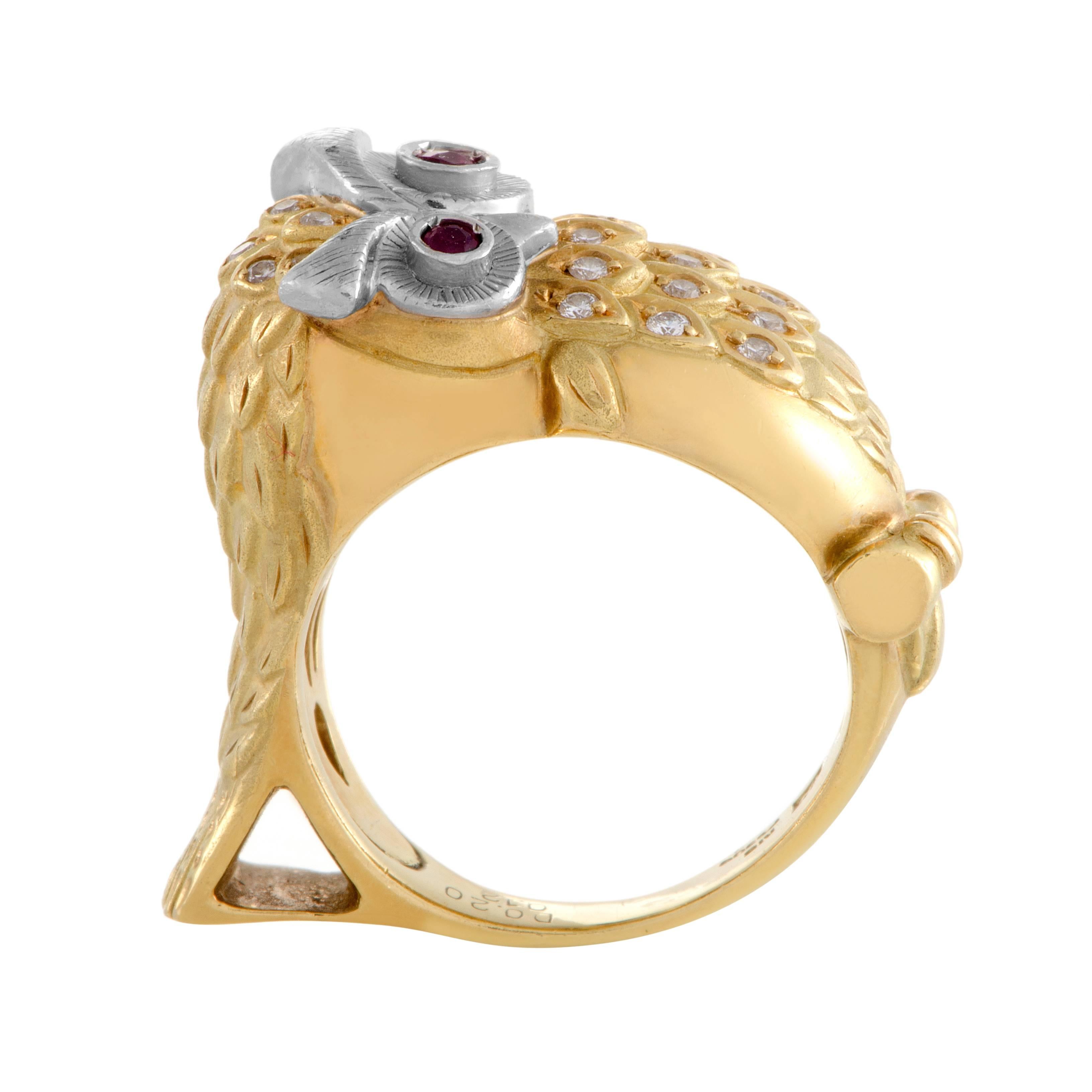 The adorable and compelling motif of an owl is presented in a fine blend of 18K yellow gold and platinum adorned with glistening diamonds weighing in total 0.20ct and nifty rubies totaling 0.12ct in this exceptional ring from Mitsuo Kaji.
Included