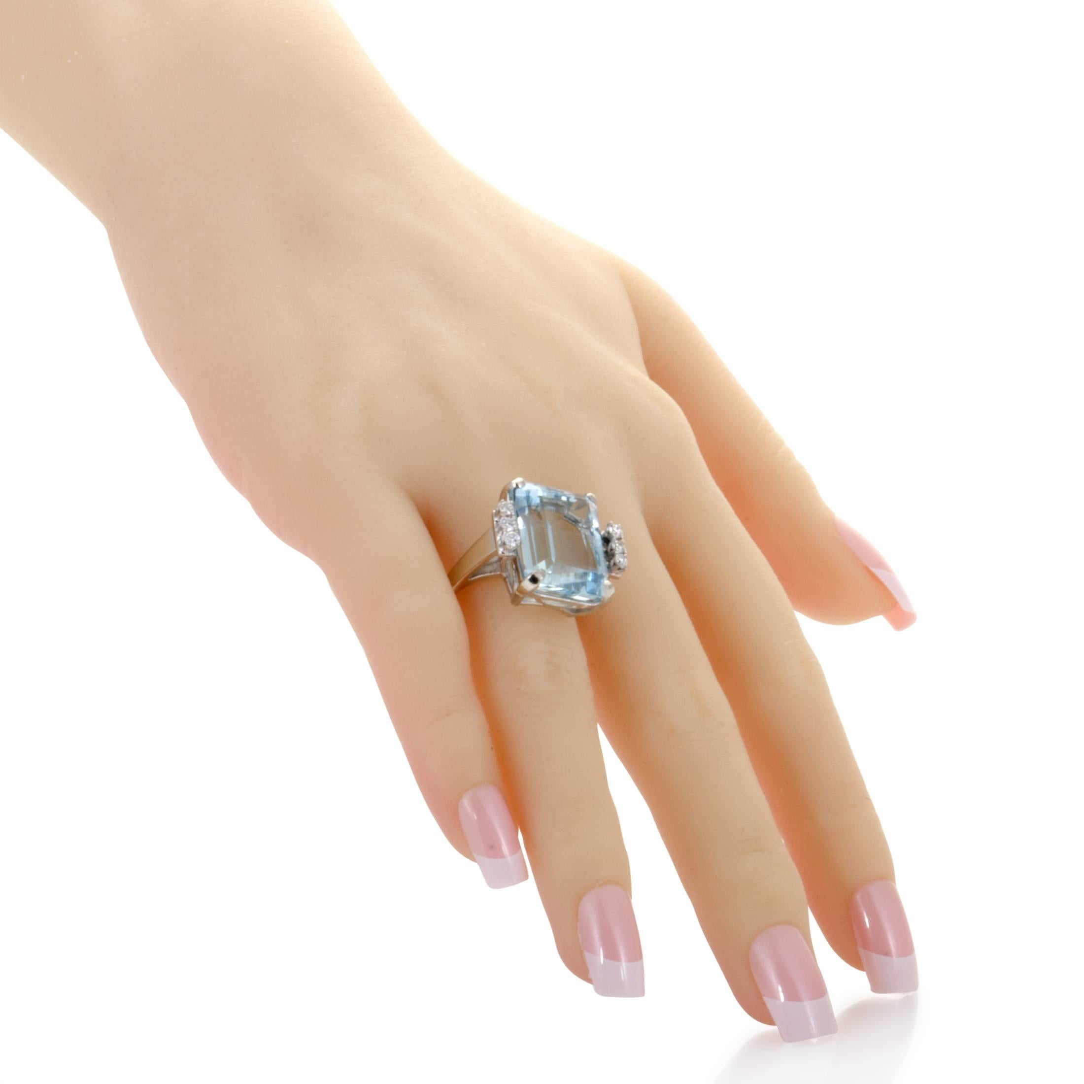 Women's Aquamarine Diamond White Gold Ring