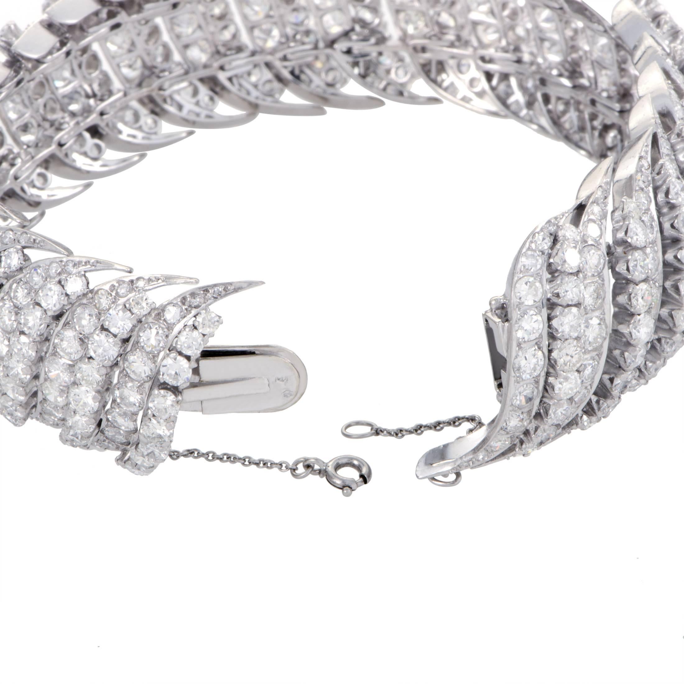 Full Diamond Pave Platinum Bracelet In Excellent Condition In Southampton, PA