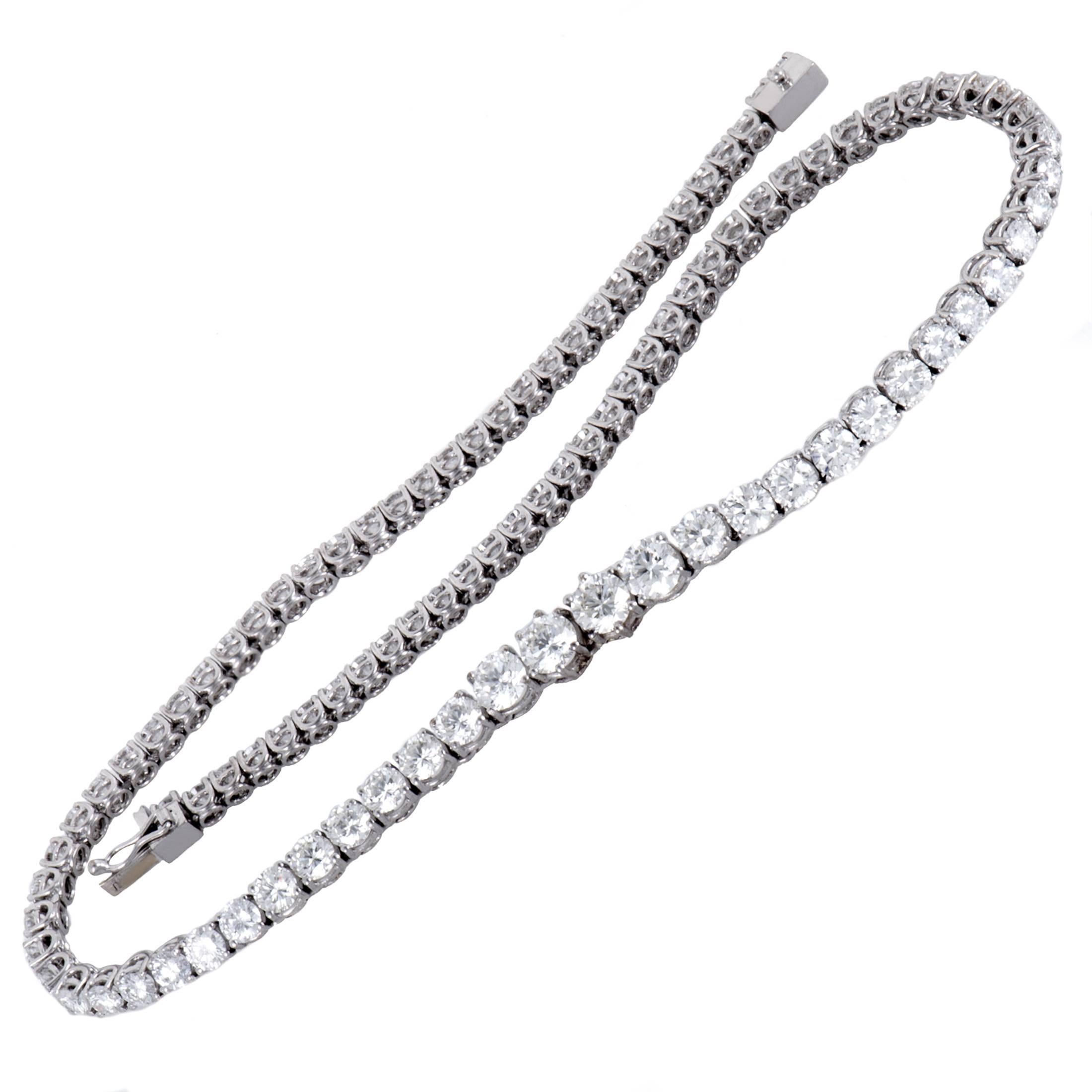 Diamond Strand White Gold Choker Necklace In Excellent Condition In Southampton, PA