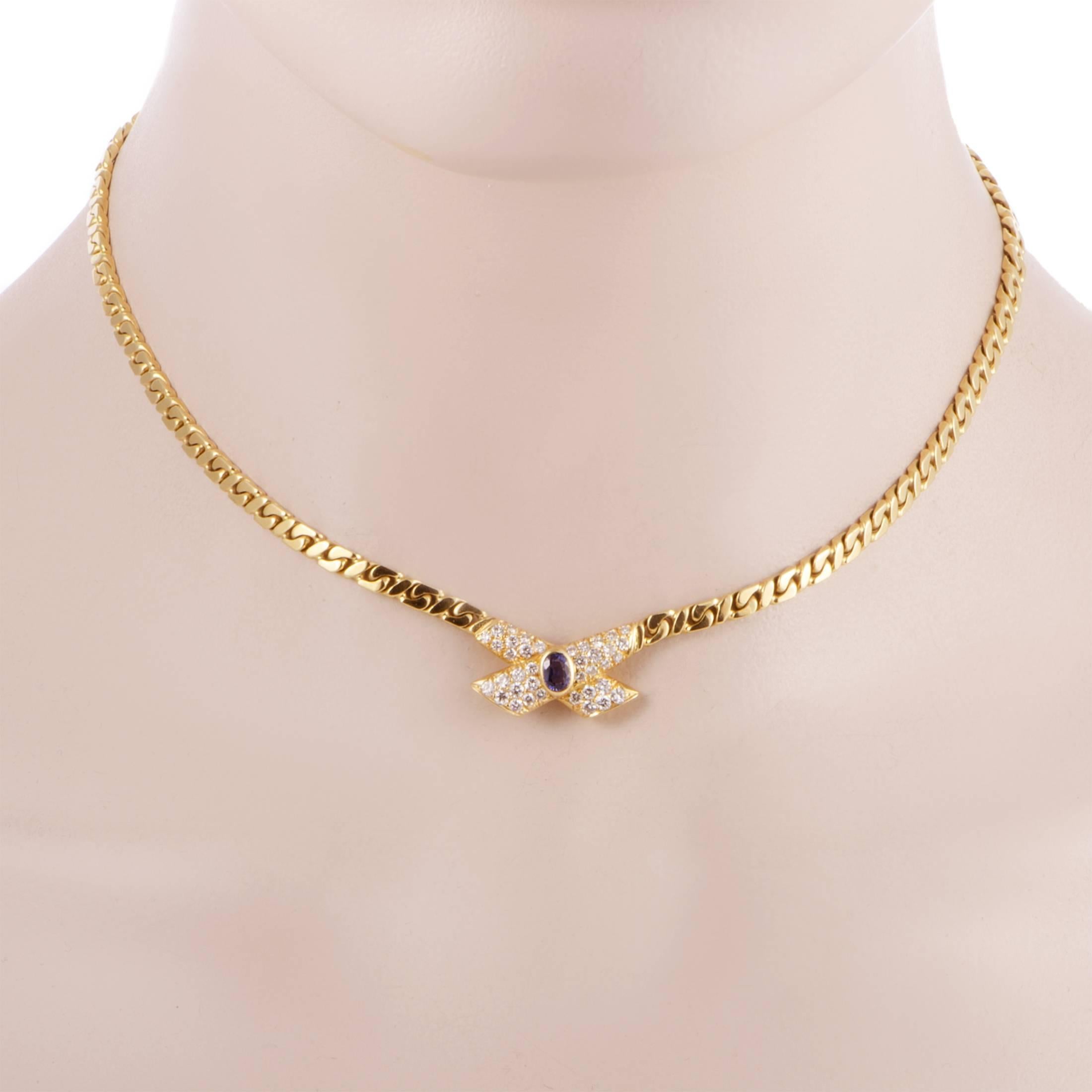 From the immaculate gleam and intriguing pattern of the 18K yellow gold chain to the luxurious resplendence of diamonds totaling 0.85ct and regal allure of the 0.45ct sapphire, this majestic necklace from Van Cleef & Arpels is a fantastic sight