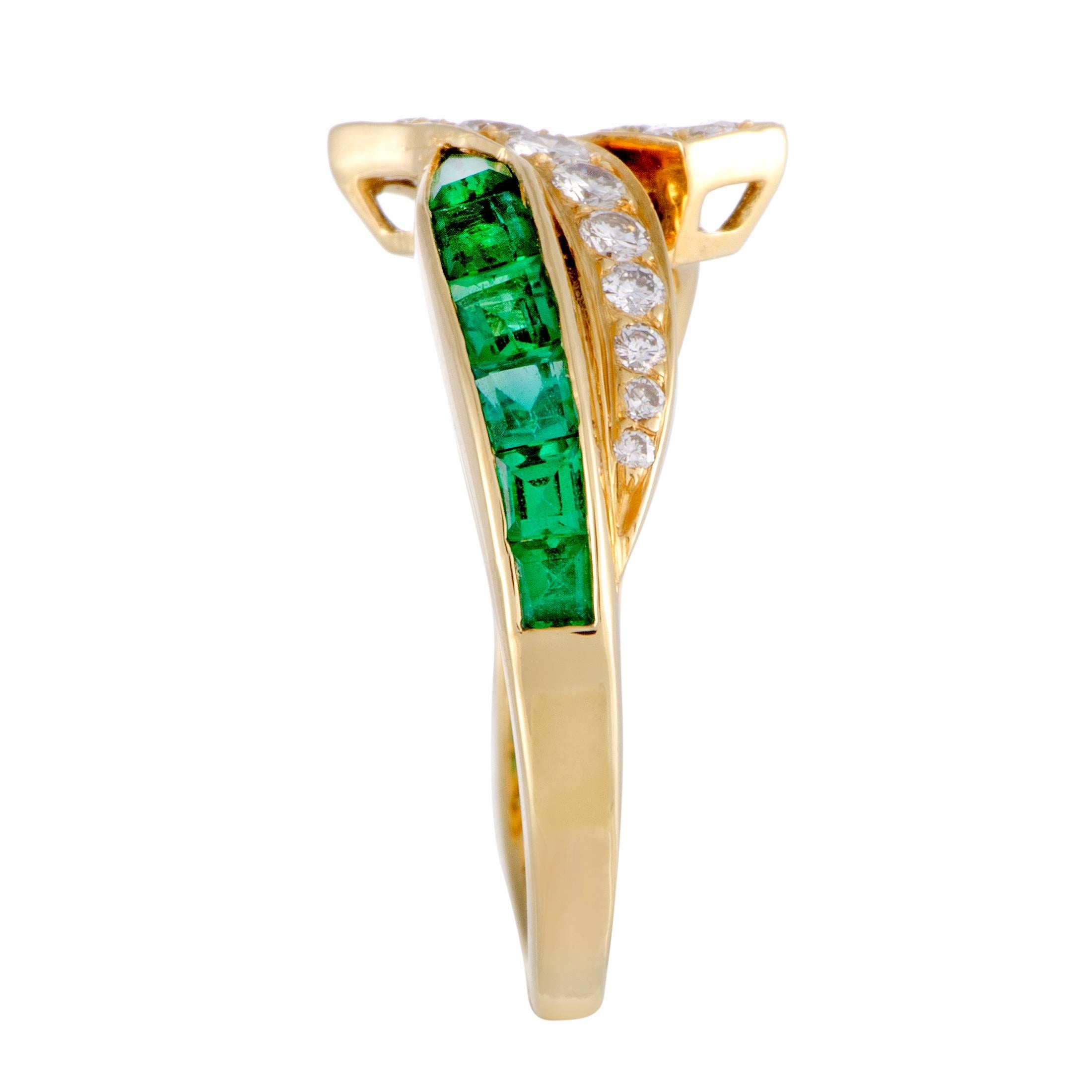 Van Cleef & Arpels Diamond Emerald Yellow Gold Band Ring In Excellent Condition In Southampton, PA