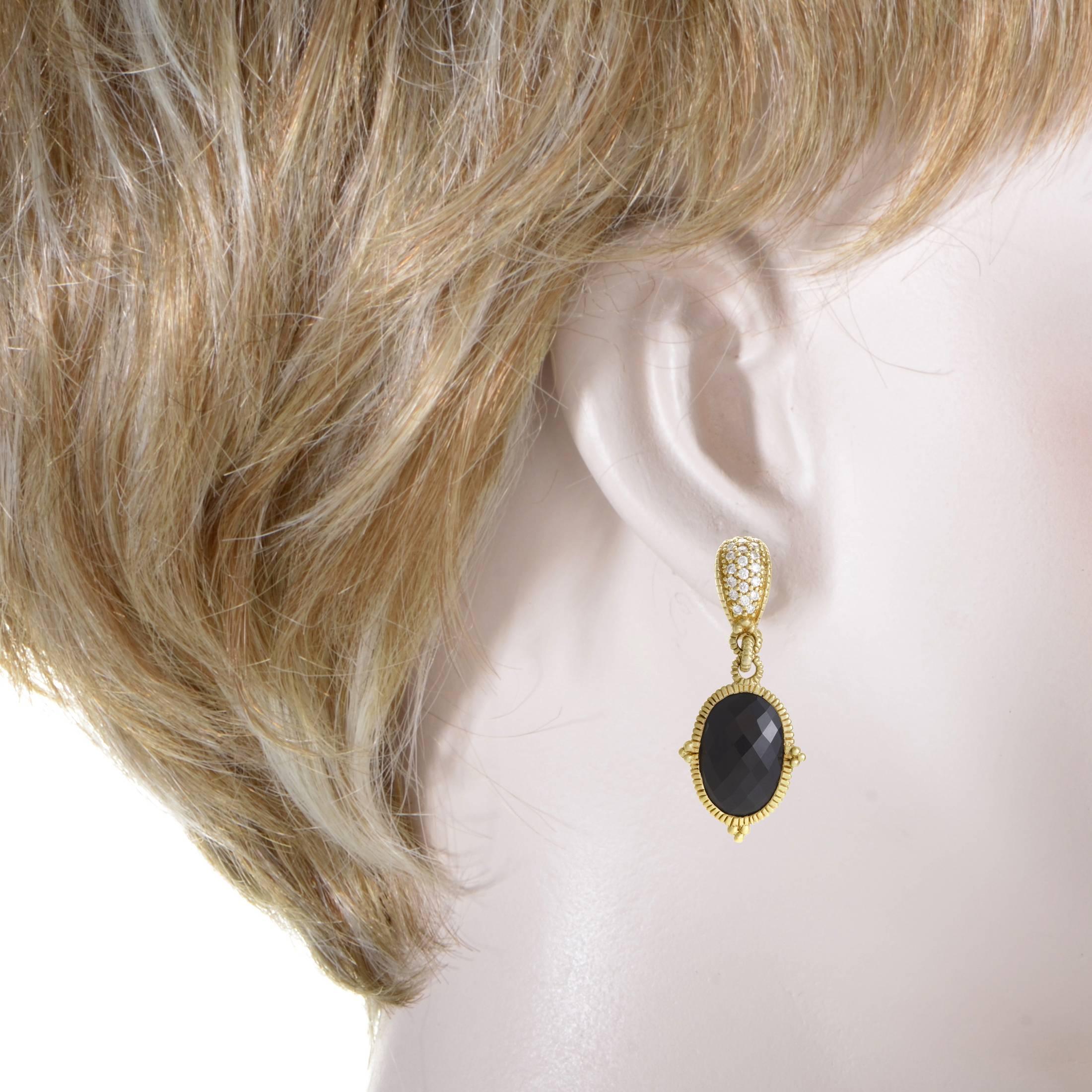 The ever-captivating combination of bright diamond stones and strikingly black onyx reaches its full potential in these majestic Judith Ripka earrings thanks to the radiant backdrop that is 18K yellow gold. The diamonds are exquisitely set at the