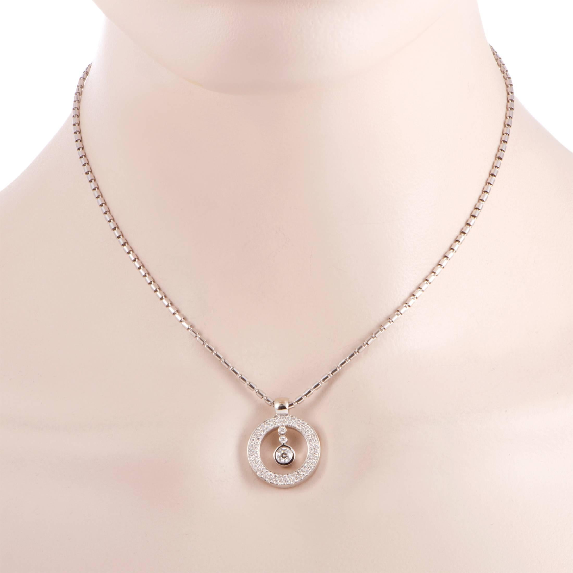 Designed for the refined “Cento” collection by Roberto Coin that is inspired by the intriguing allure of diamond stones, this elegant necklace is made of 18K white gold and boasts an exquisite pendant embellished with 0.85ct of spectacular,