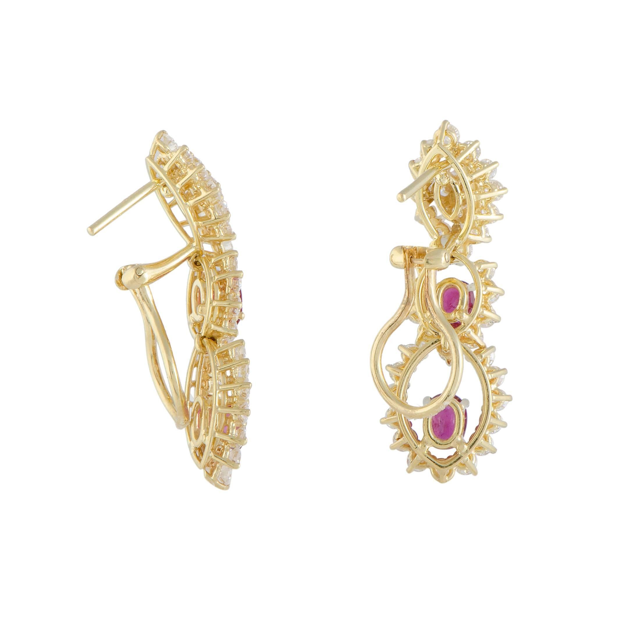 Diamond and Ruby Yellow Gold Dangling Earrings In Excellent Condition In Southampton, PA