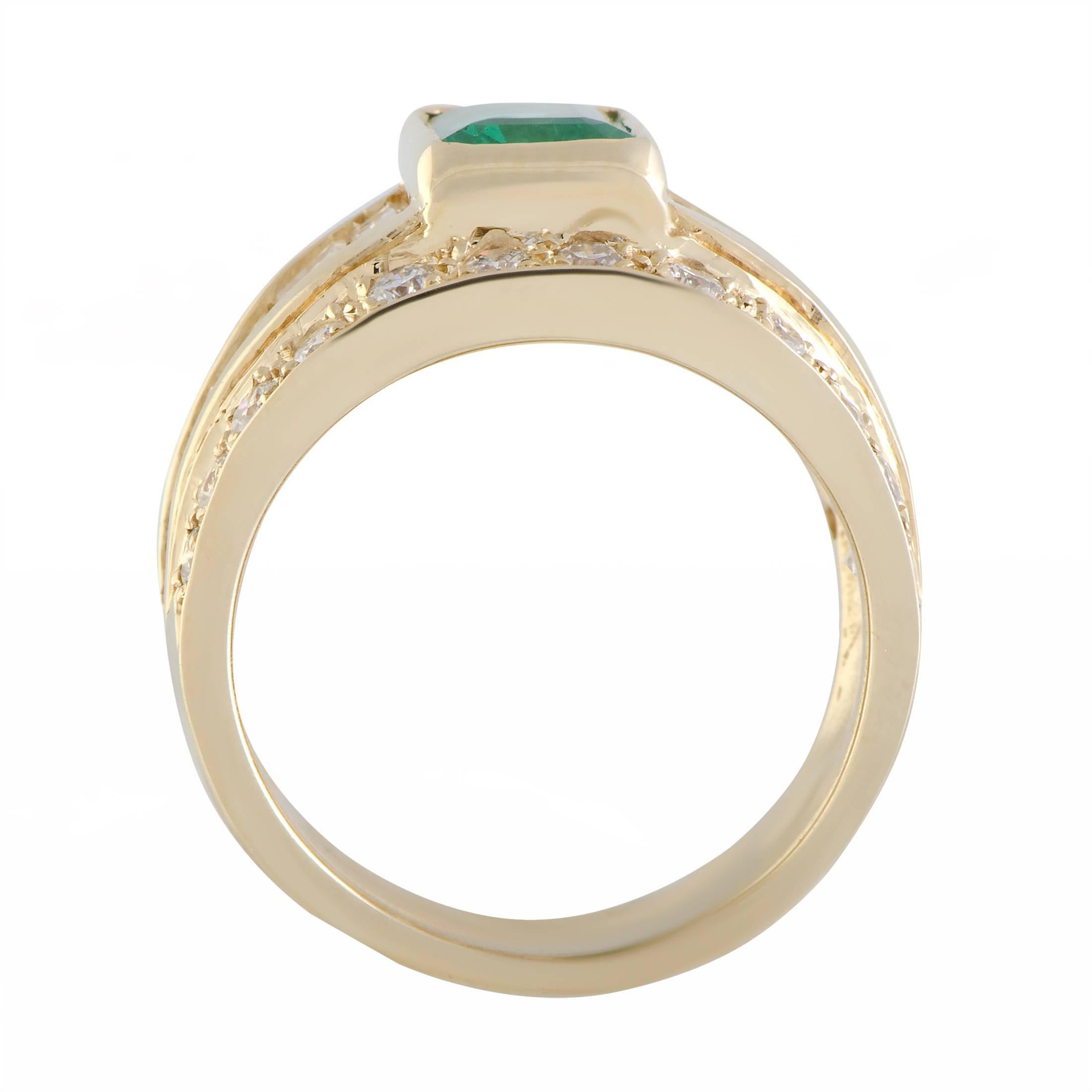 Prestige and extravagance are entwined in this exceptional ring that is made of 14K yellow gold and decorated with a luxurious blend of emerald and diamond stones. The emerald weighs 1.85 carats and the diamonds total approximately 1.75 carats.
Ring