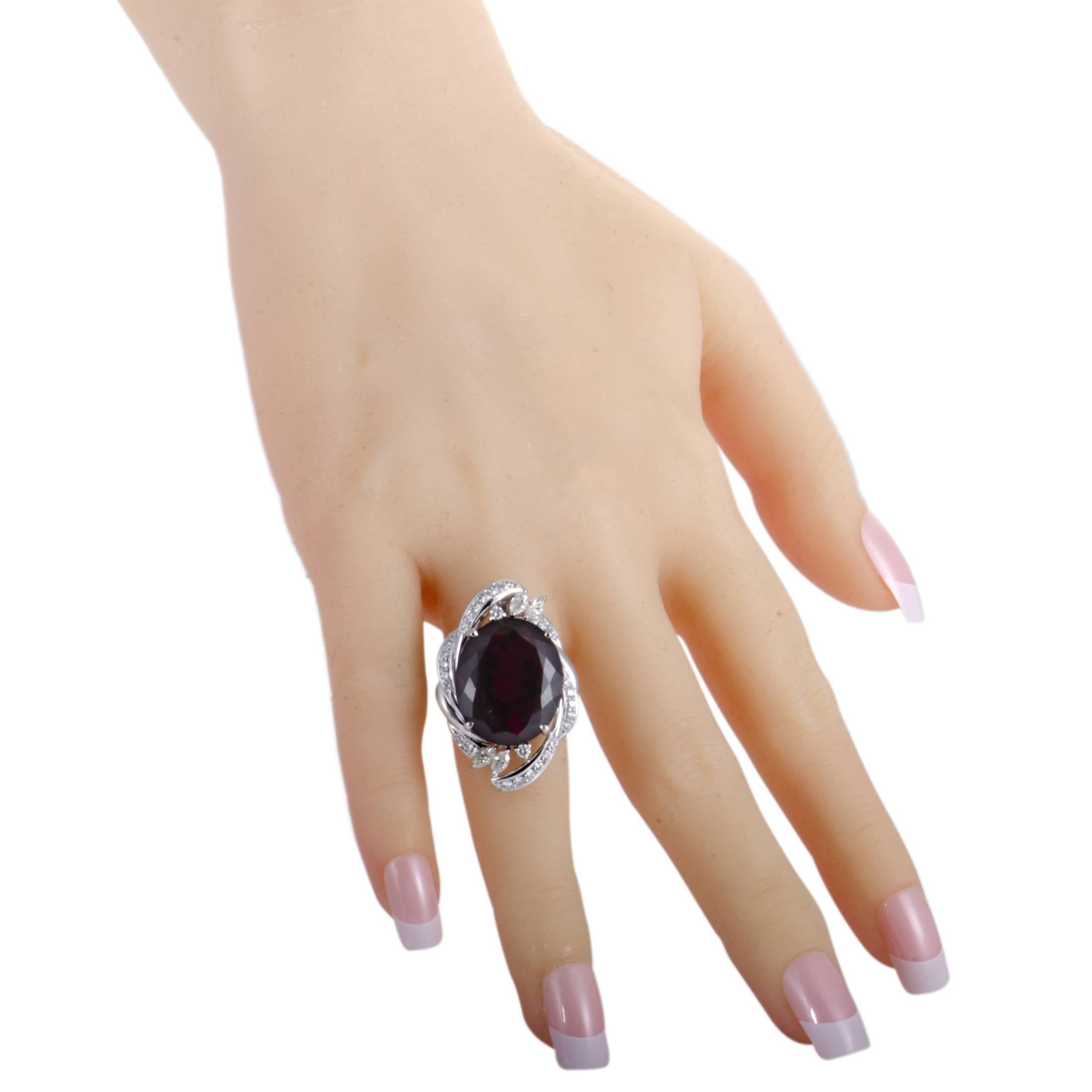 Garnet and Diamond Platinum Cocktail Ring In Excellent Condition In Southampton, PA