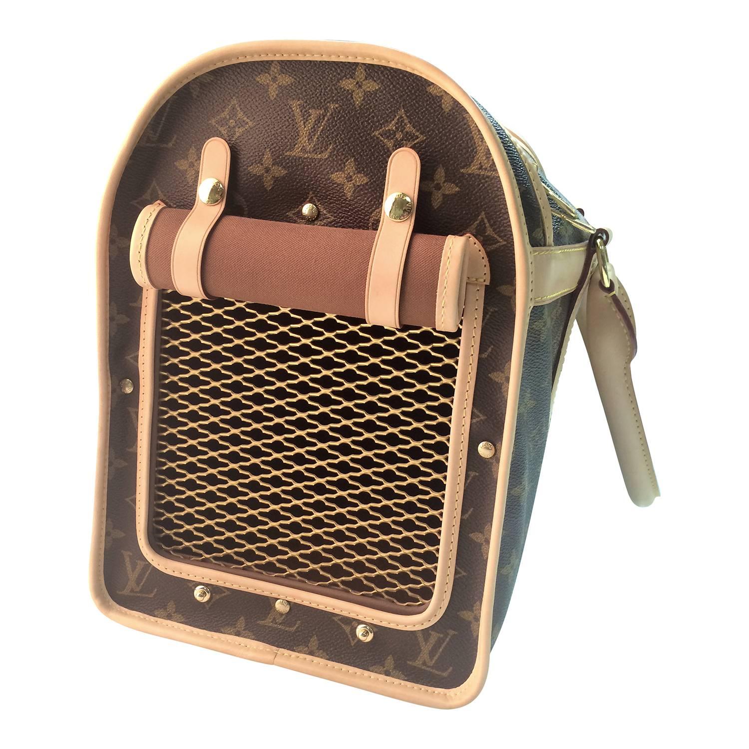 Women's Louis Vuitton Dog Carrier 40