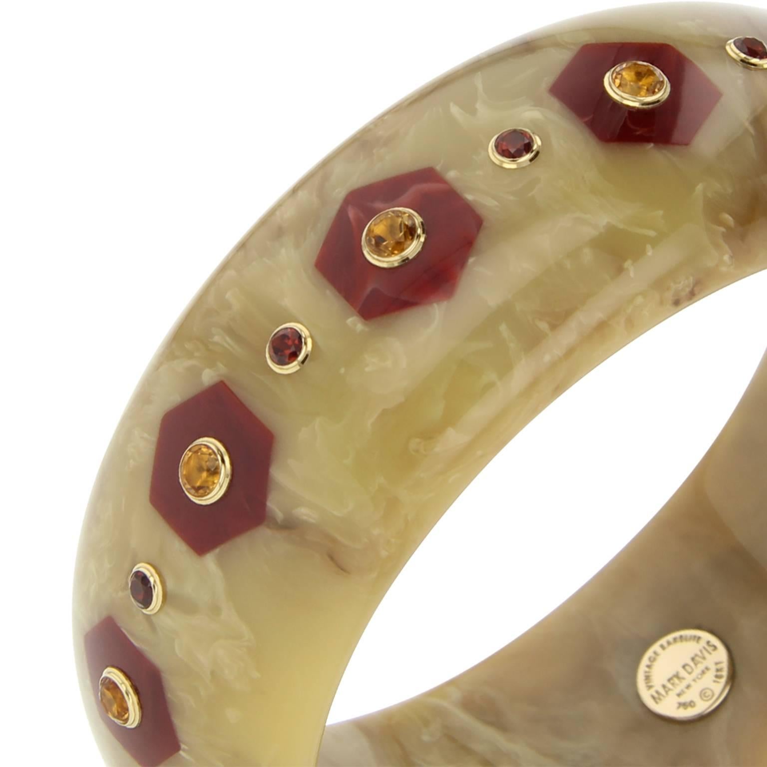 Mark Davis Bakelite Citrine Mozambique Garnet Yellow Gold Bangle In New Condition In Beaufort, SC