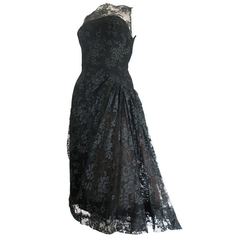 Vintage LUIS ESTEVEZ Chantilly lace cocktail dress For Sale at 1stDibs