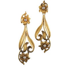 Art Nouveau Diamond Yellow Gold Flower Motif Pendant Earrings