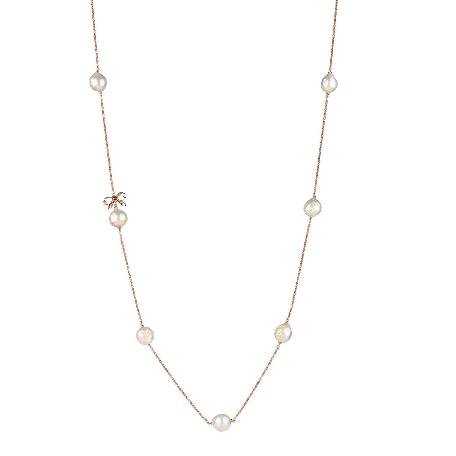 Couleurs de Geraldine Rose Gold Pearl Necklace For Sale