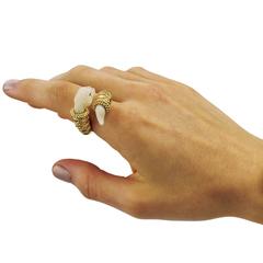 Couleurs de Geraldine Diamond Gold Snake Ring Nut Ivory Tagua