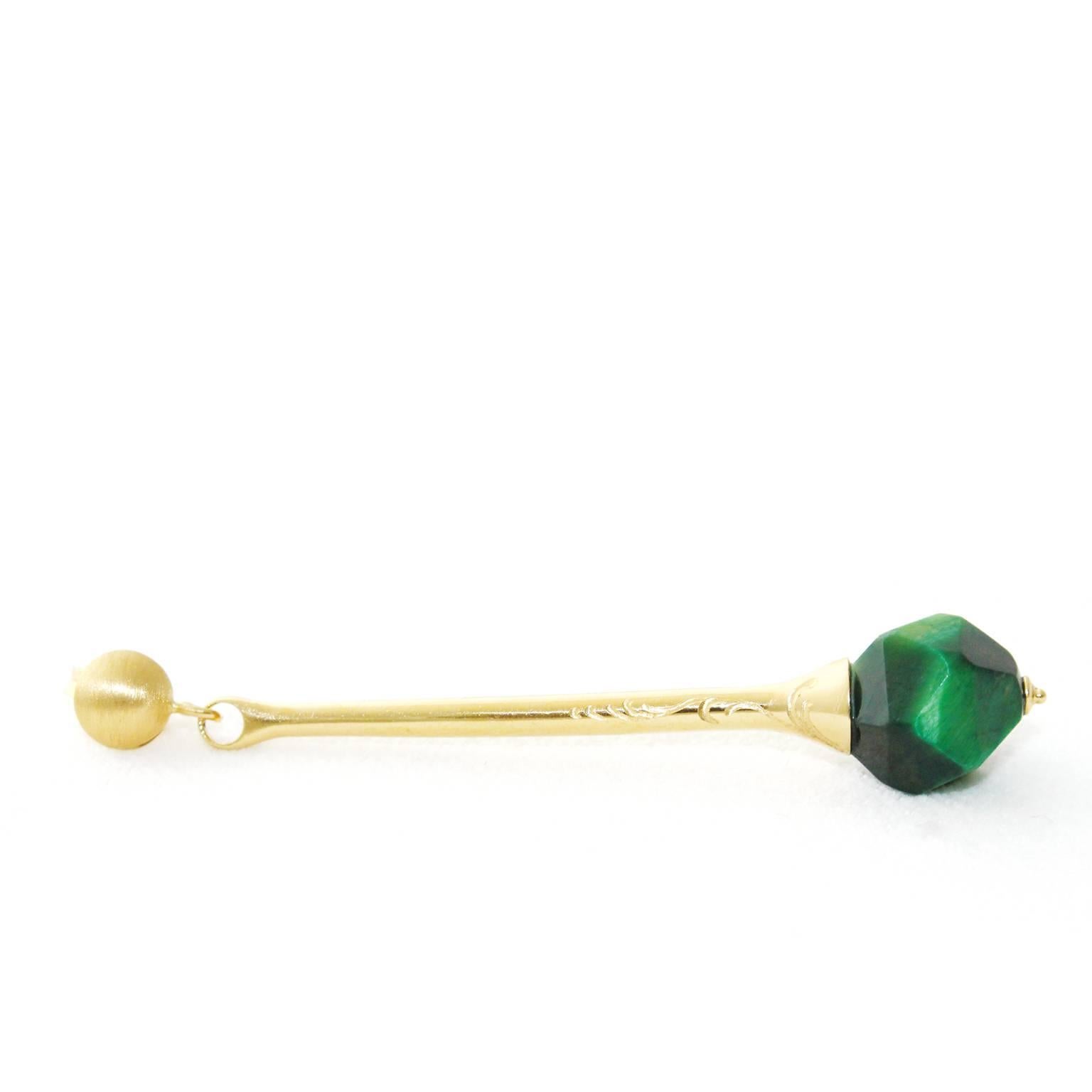 Contemporary CdG Style Green Tiger Eye Diamond-Cut Gold Earrings Unique Made in Italy For Sale