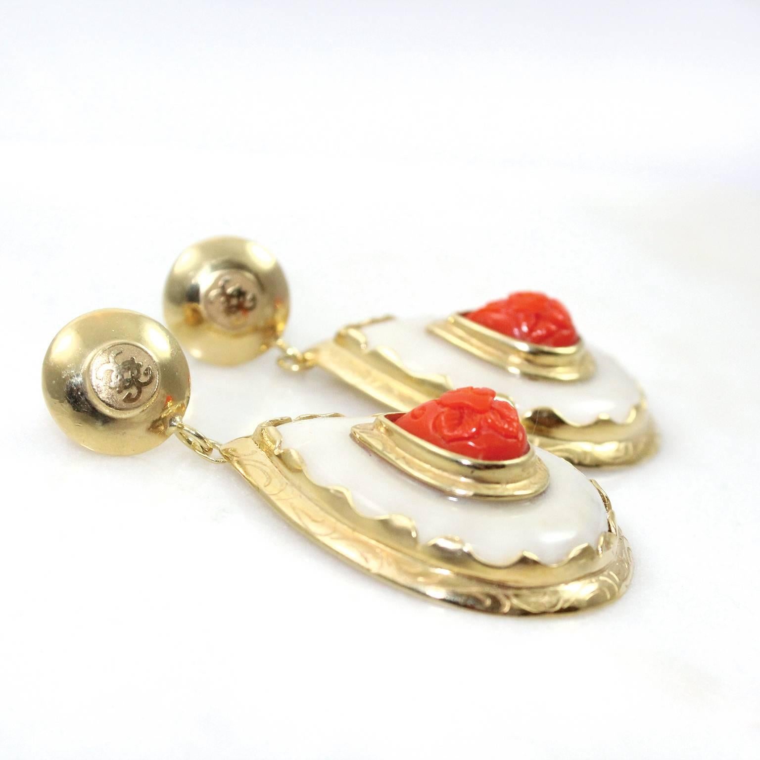Gold Coral Nut Ivory Teardrop Small Earrings  In New Condition For Sale In Amsterdam, NL