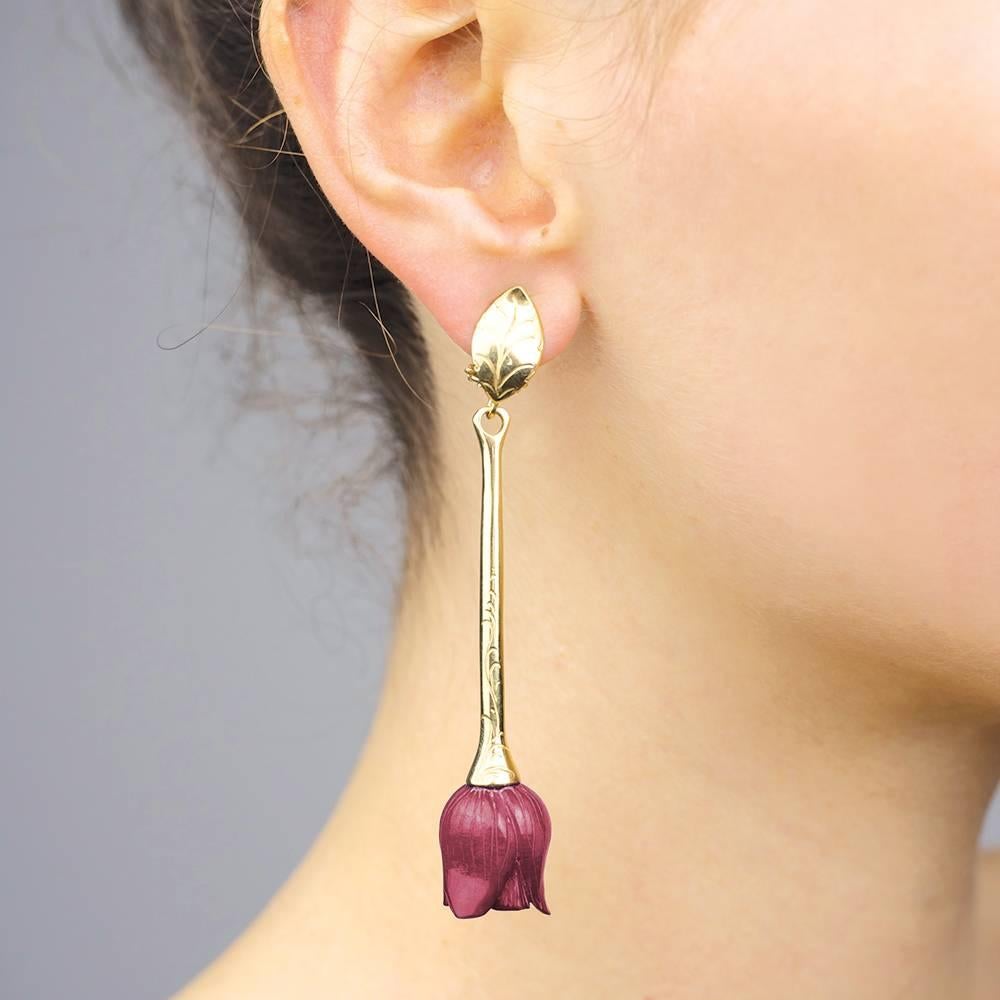 Couleurs de Géraldine Diamond Gold Ruby Tulip Dangle Earrings.  In New Condition For Sale In Amsterdam, NL