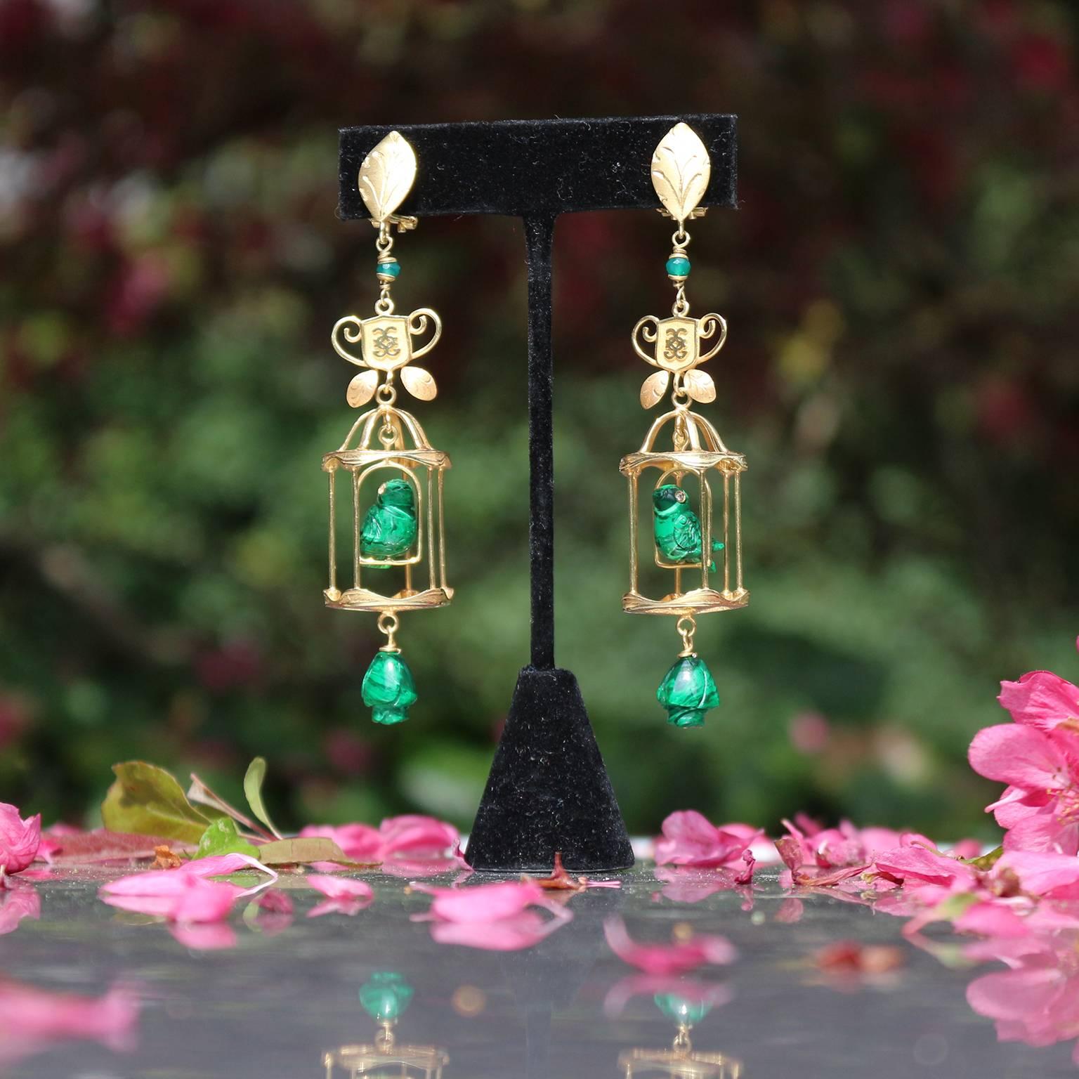  18k Yellow Gold Diamond Emerald Malachite Bird Cage Dangle Drop Earrings For Sale 2