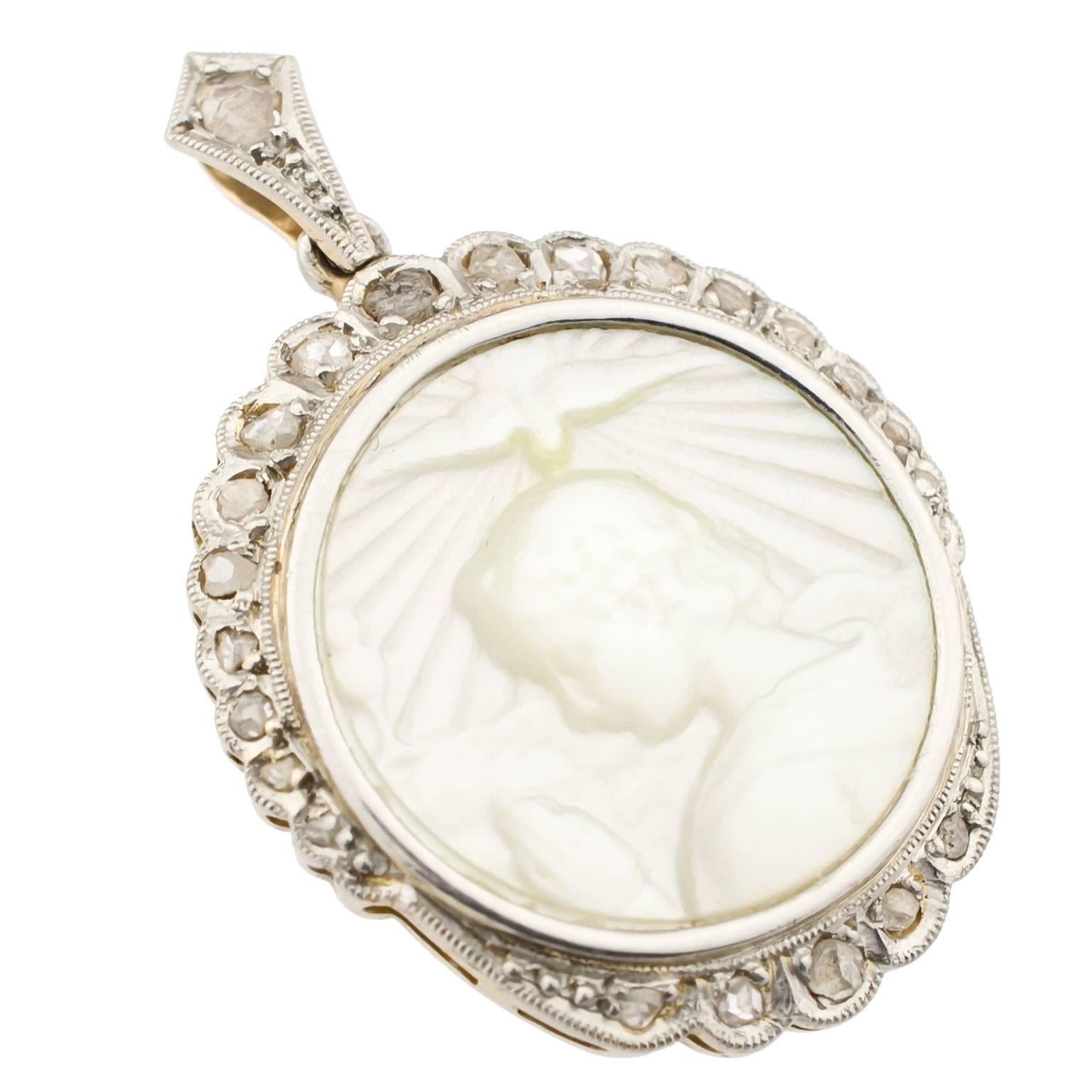 Early 20th Century Platinum Mother-of-Pearl Diamonds Pendant