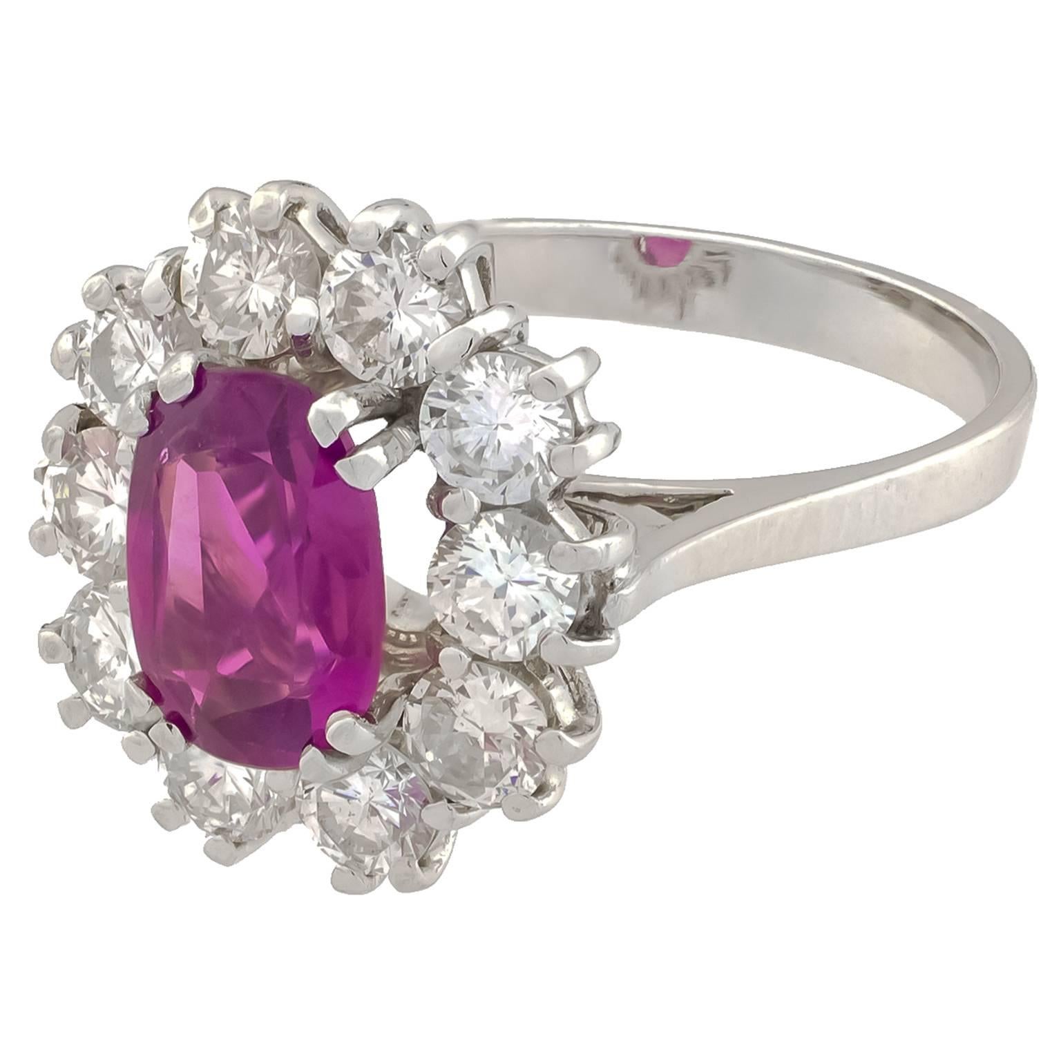 18 Karat White Gold Pink Sapphire Diamonds Cluster Ring For Sale 1