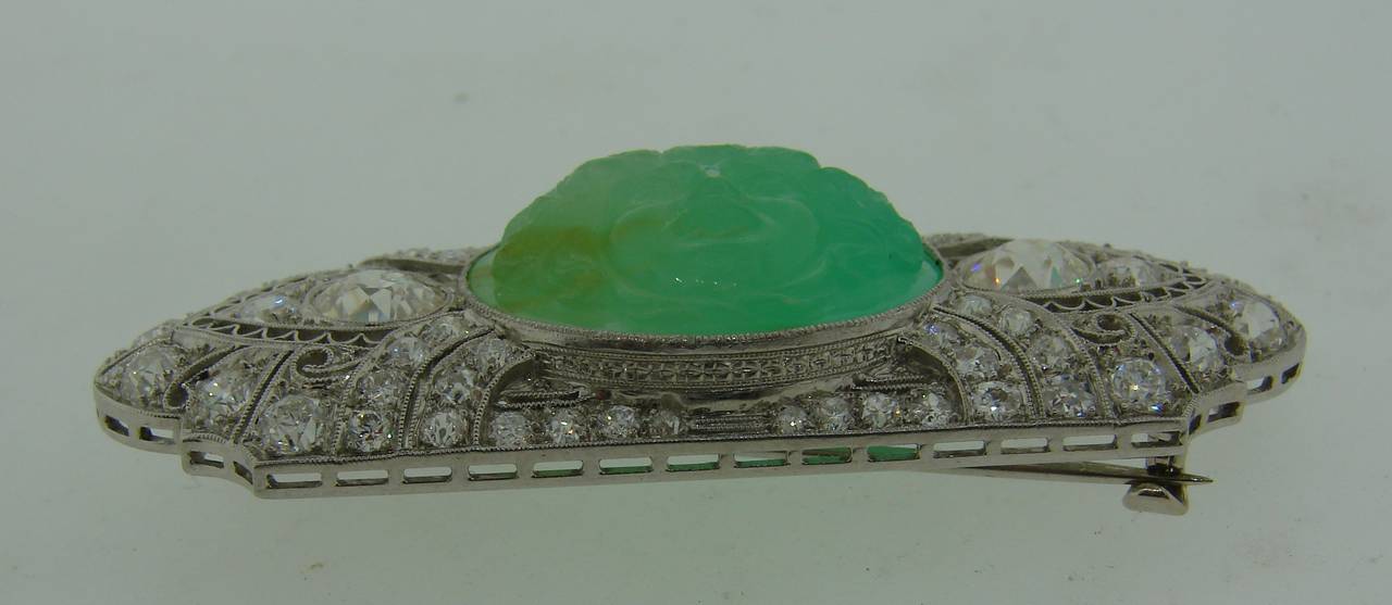 Art Deco Carved Jade Diamond Gold Platinum Pin Brooch In Excellent Condition In Beverly Hills, CA