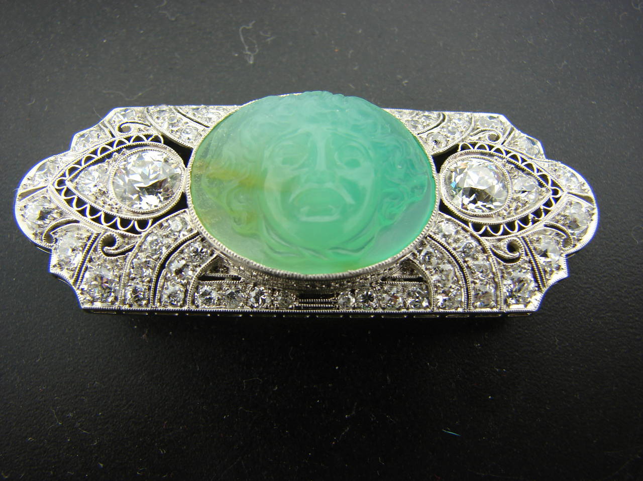 Art Deco Carved Jade Diamond Gold Platinum Pin Brooch 2