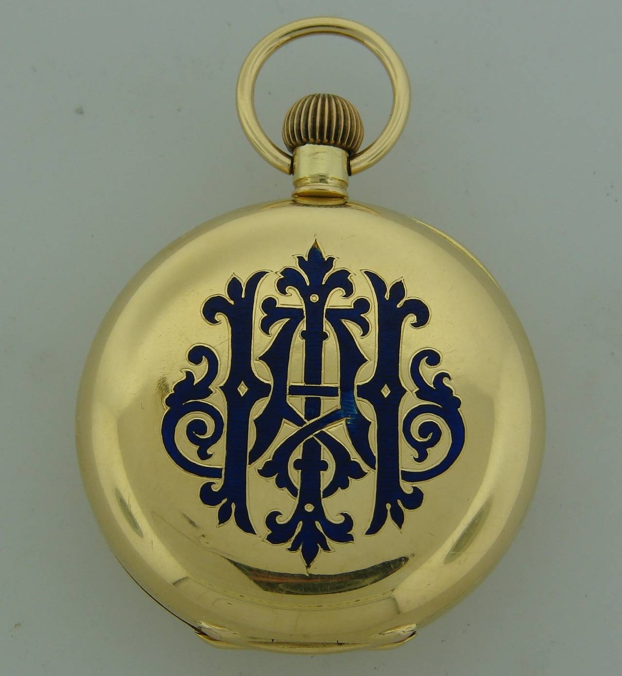 Very rare pocket watch created by Patek Philippe in the 1800's. Made of 18k yellow gold.
Cylinder movement, Swiss made, demi hunter case.
All the parts are original Patek Philippe.
35mm case, serial number 43025, movement number 24025.
There is