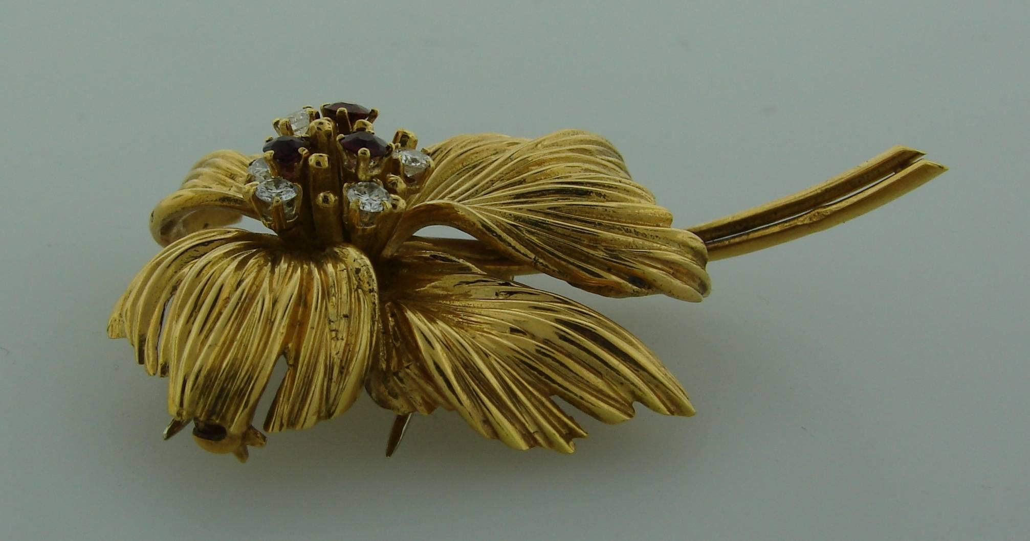 Women's 1950s Van Cleef & Arpels Ruby Diamond Gold Flower Pin Brooch